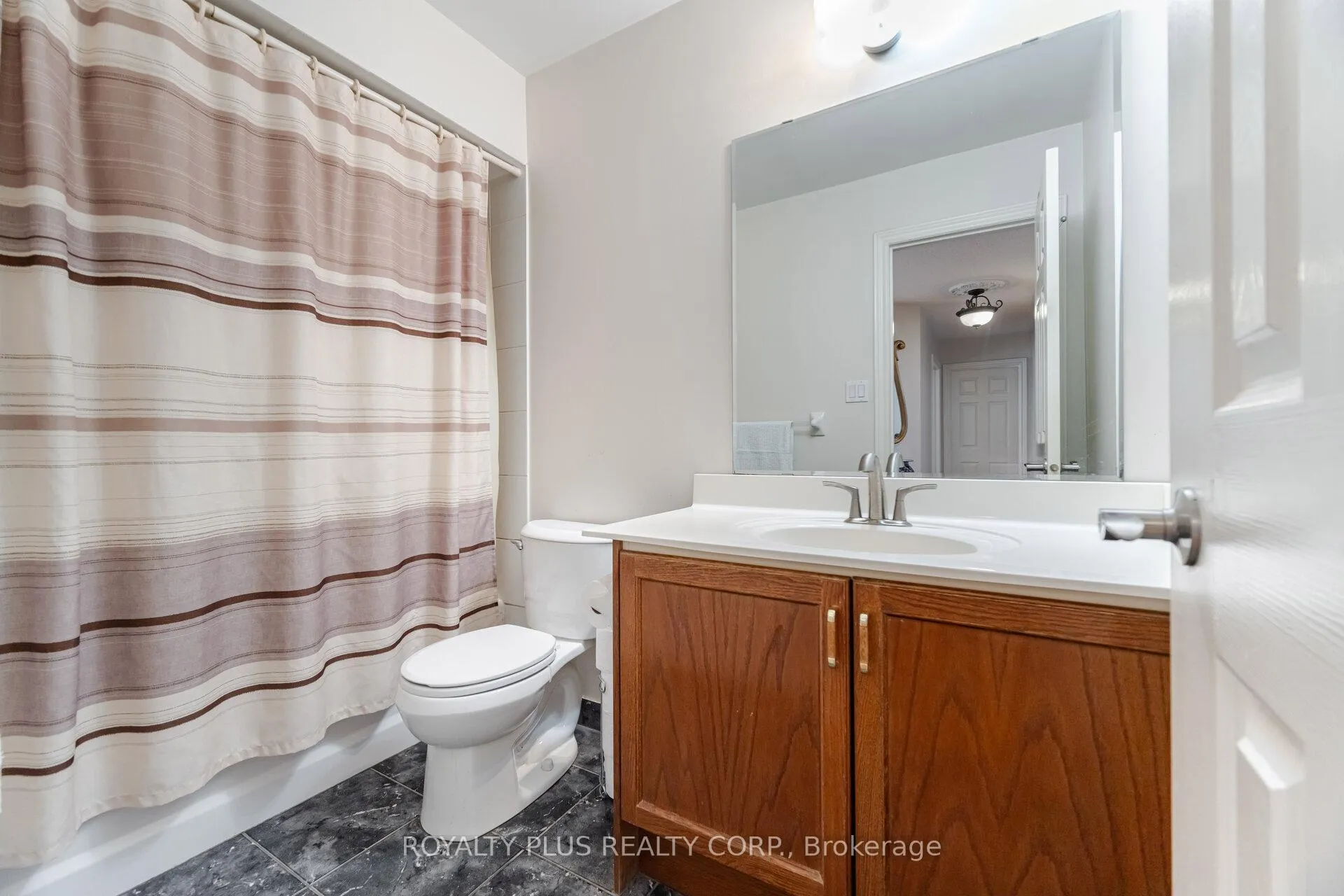 Photo 23 of 116 Frank Johnston Road, Caledon, Bolton West — HOMEH