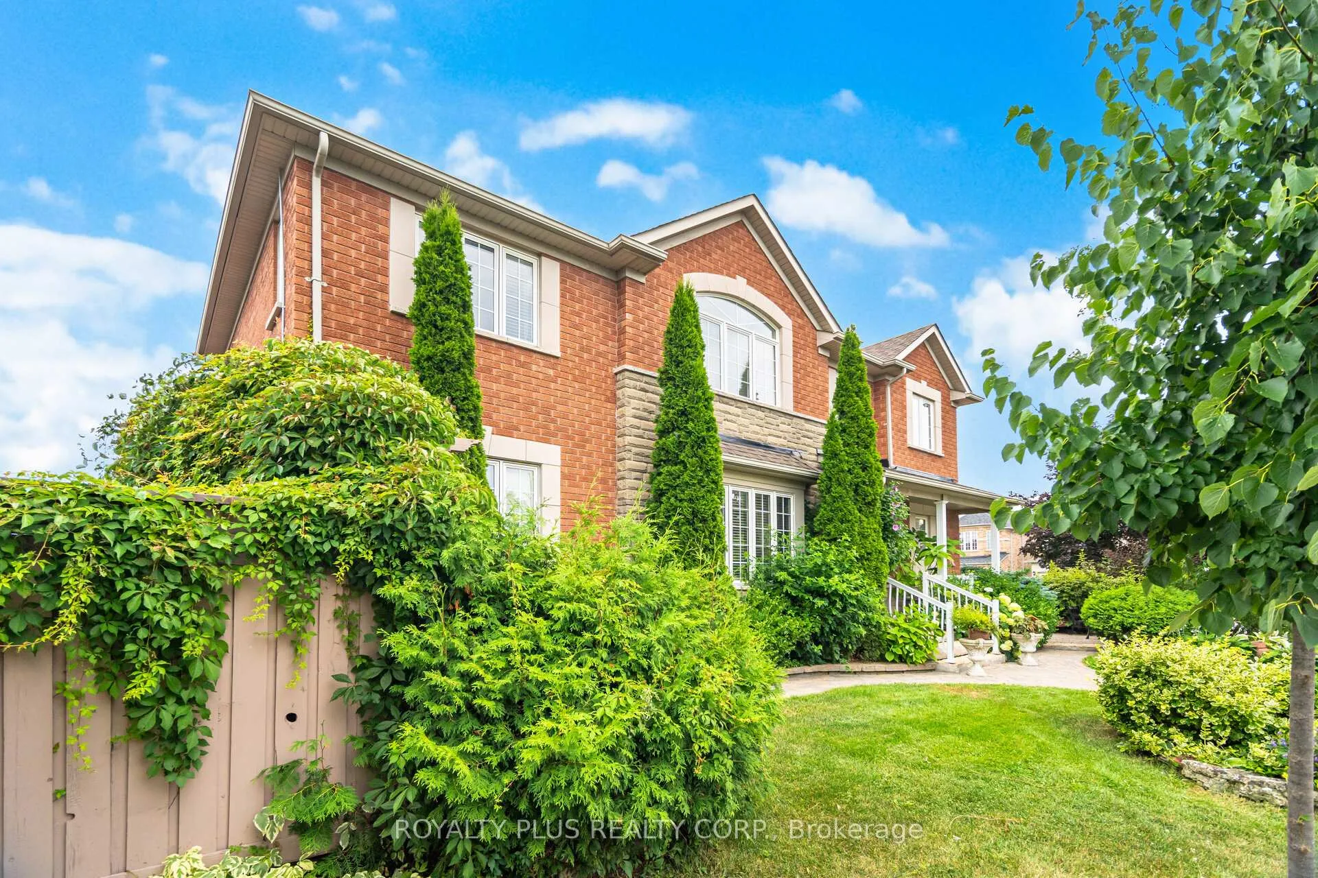 Photo 67 of 116 Frank Johnston Road, Caledon, Bolton West — HOMEH