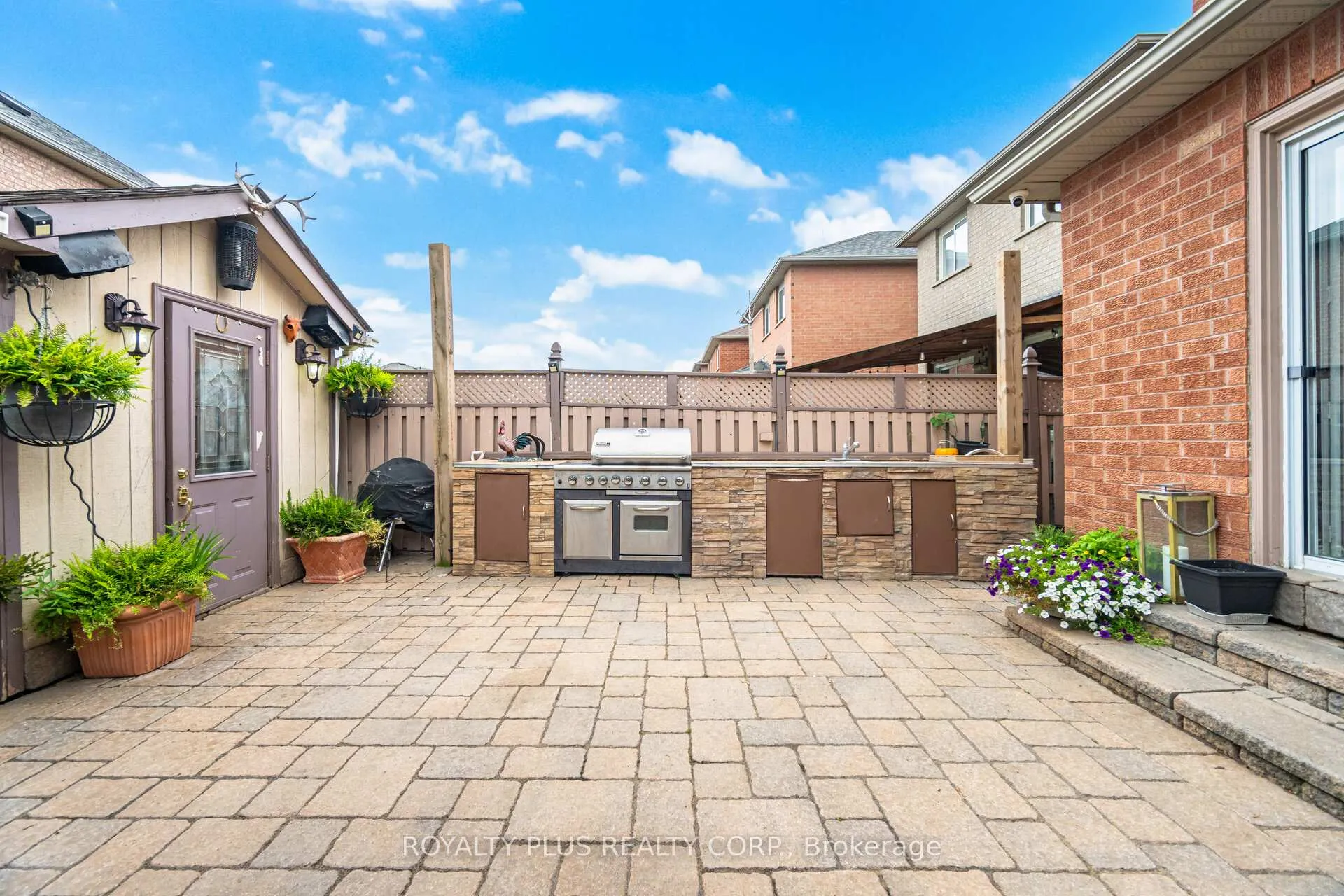 Photo 77 of 116 Frank Johnston Road, Caledon, Bolton West — HOMEH