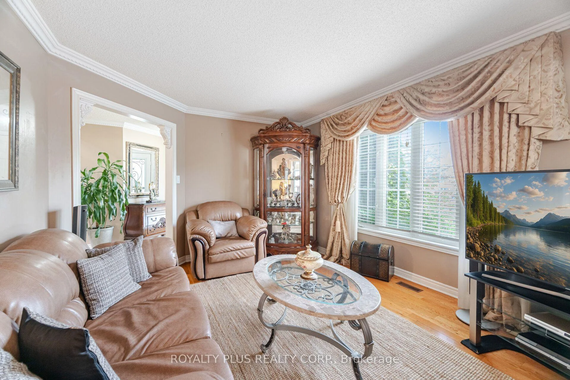 Photo 16 of 116 Frank Johnston Road, Caledon, Bolton West — HOMEH
