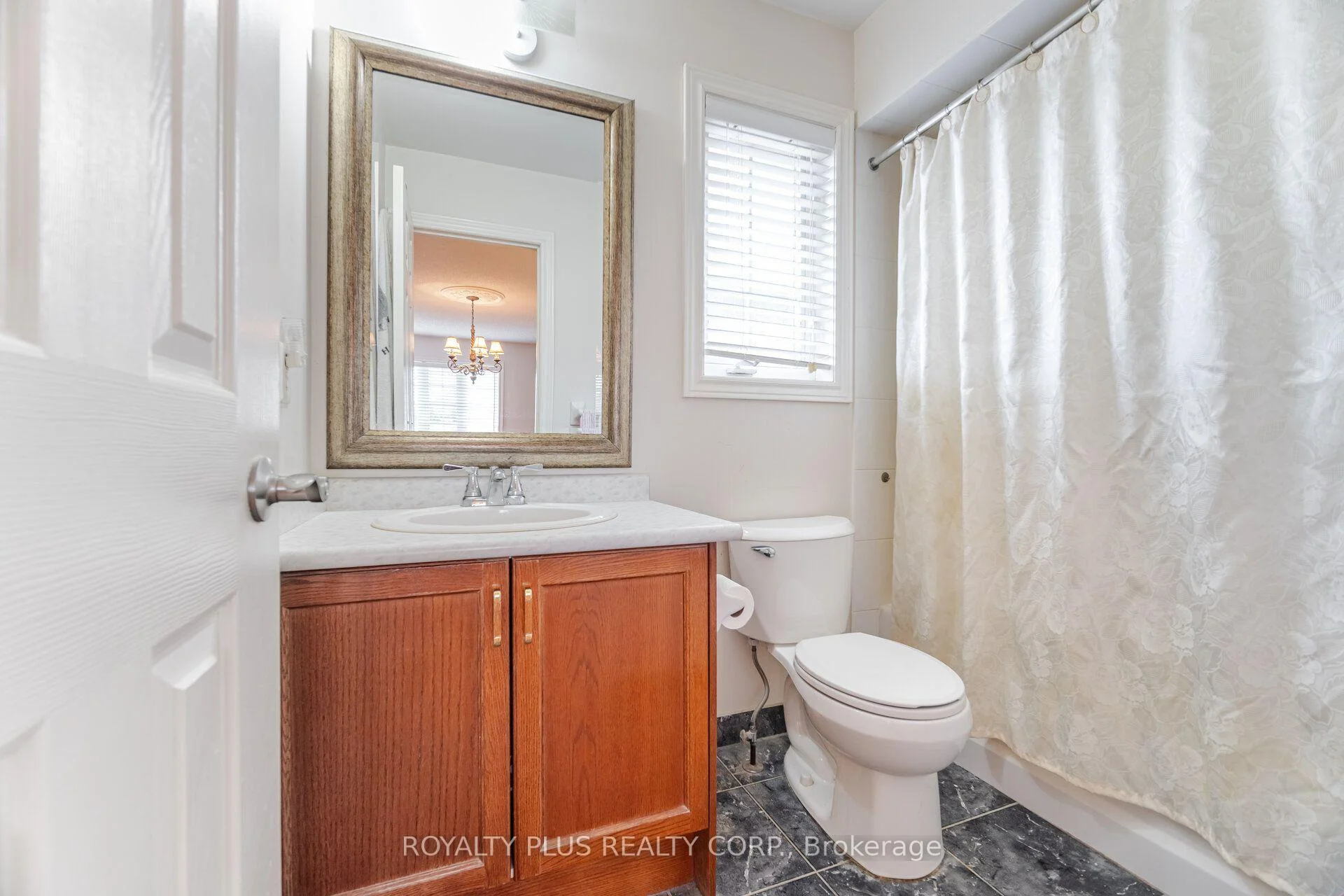 Photo 52 of 116 Frank Johnston Road, Caledon, Bolton West — HOMEH