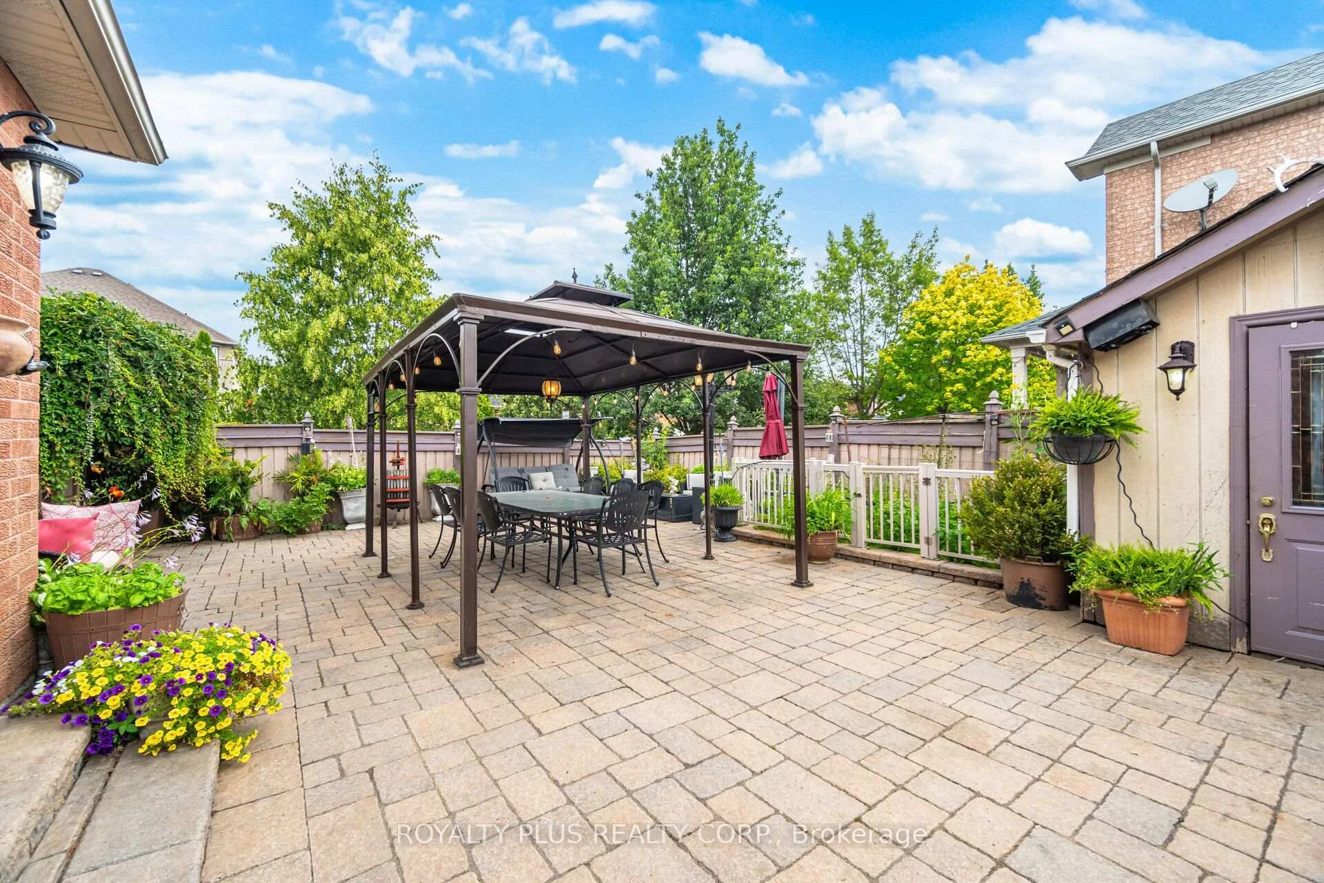 Photo 83 of 116 Frank Johnston Road, Caledon, Bolton West — HOMEH