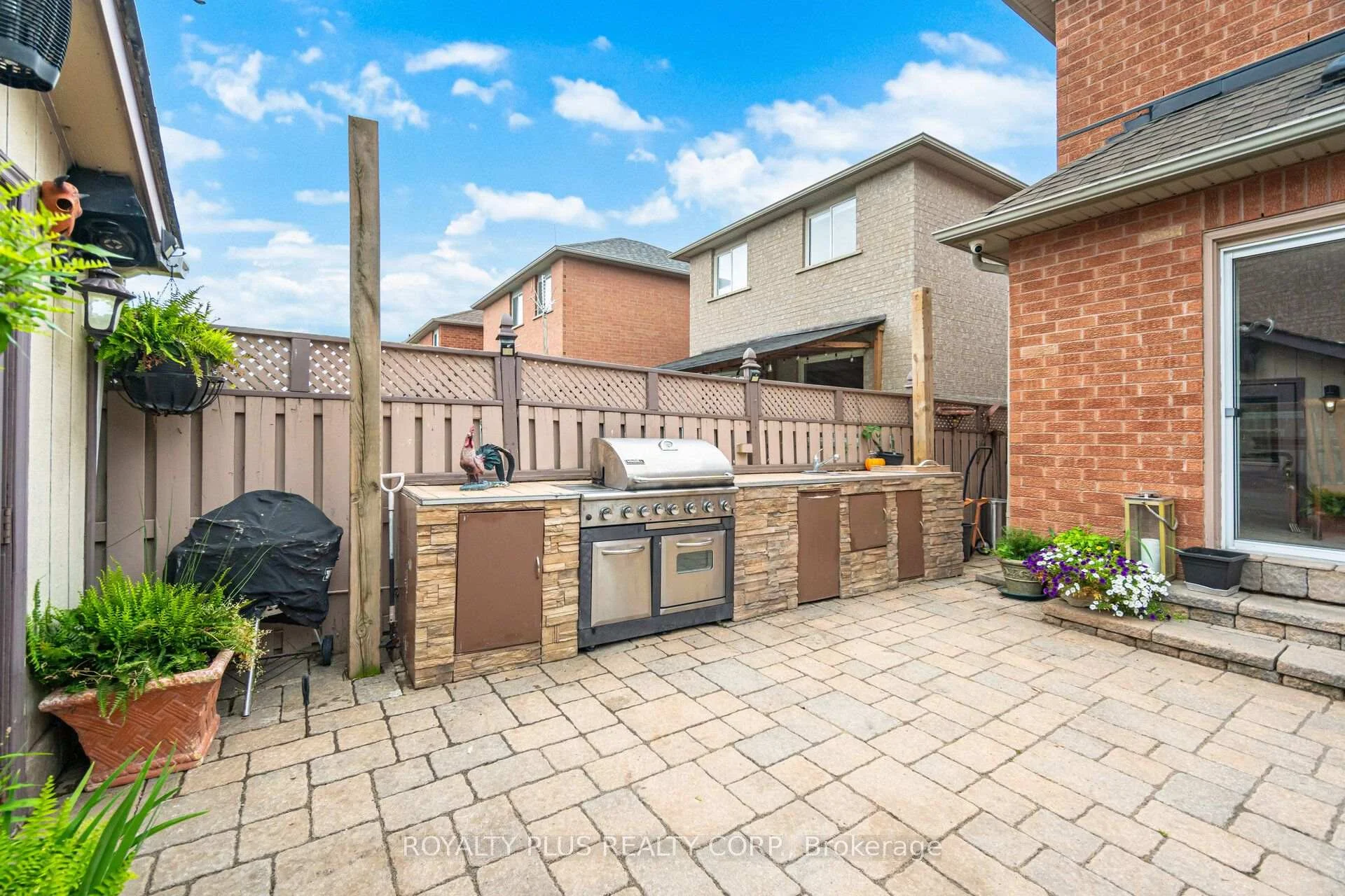 Photo 88 of 116 Frank Johnston Road, Caledon, Bolton West — HOMEH