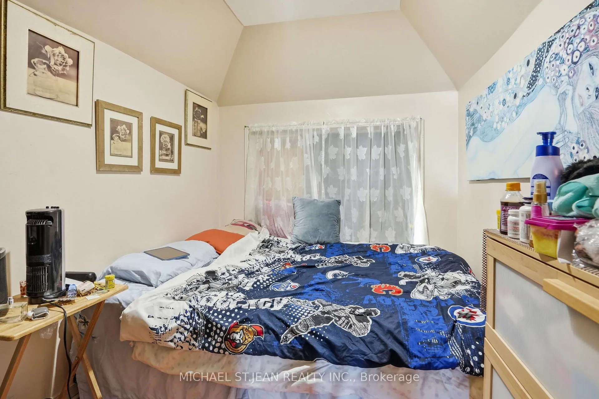 Photo 17 of 68 Gage Avenue S, Hamilton, Stipley — HOMEH