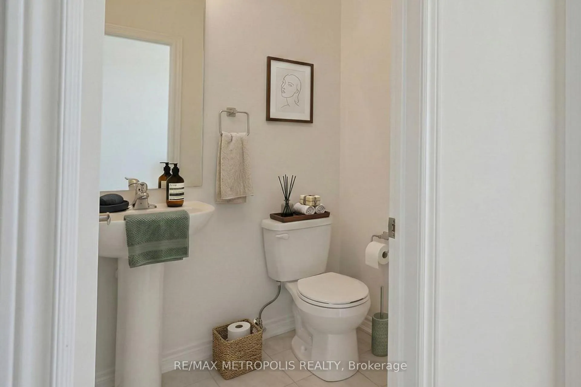Photo 6 of 2944 Peter Matthews Drive, Pickering, Rural Pickering — HOMEH