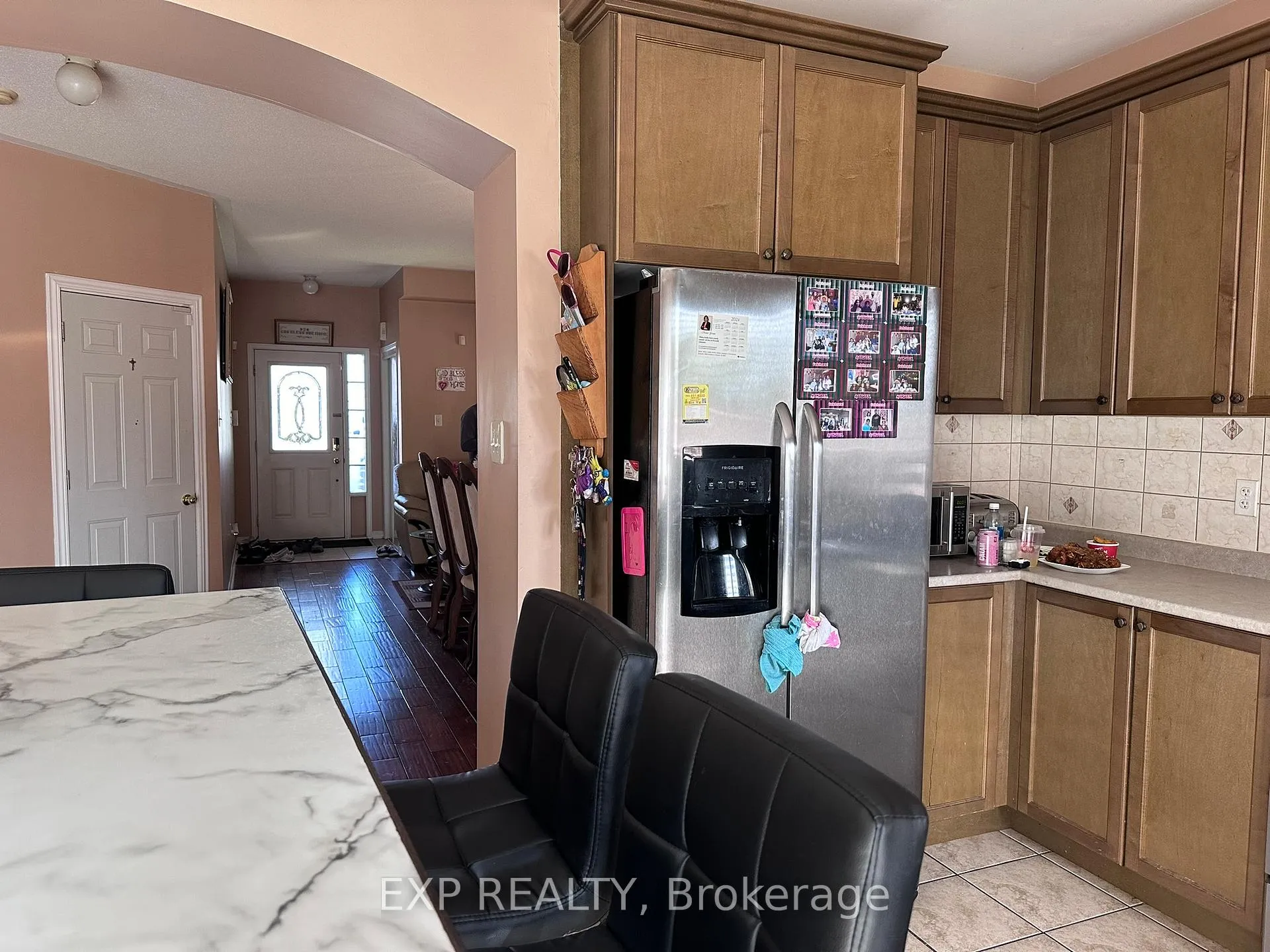 Photo 8 of 60 Oranmore Crescent, Brampton, Credit Valley — HOMEH