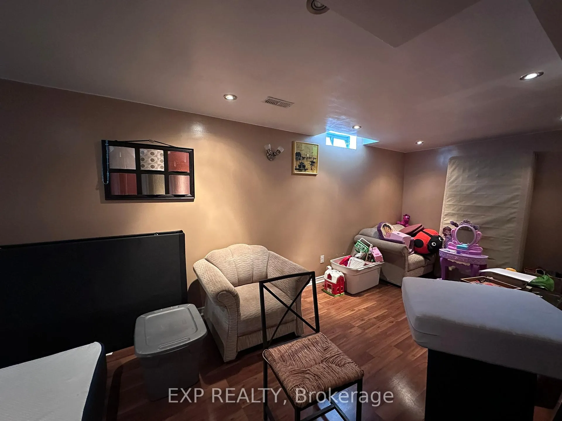 Photo 35 of 60 Oranmore Crescent, Brampton, Credit Valley — HOMEH