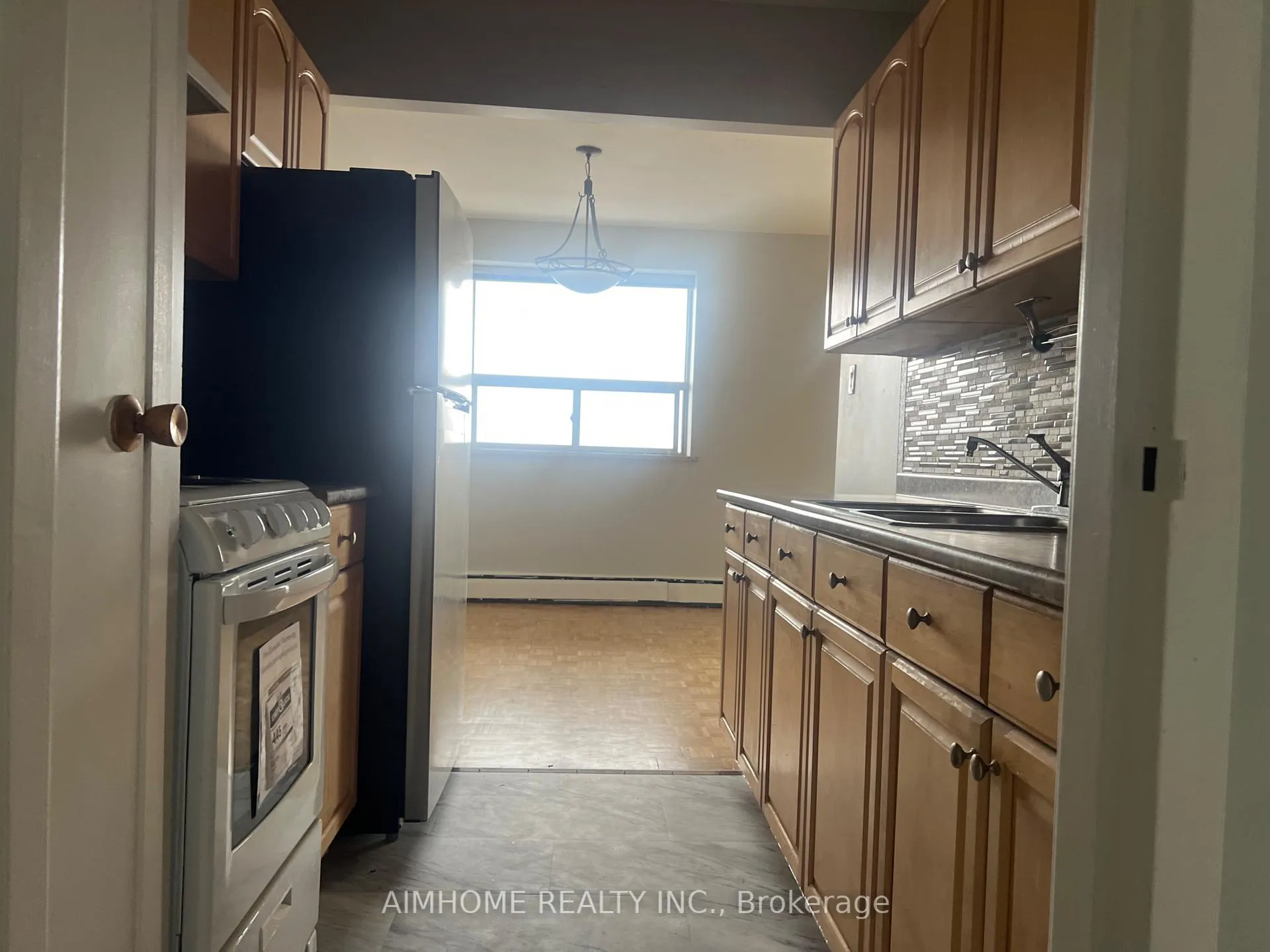 Photo 5 of Unit 603, 2095 Prospect Street, Burlington, Brant — HOMEH