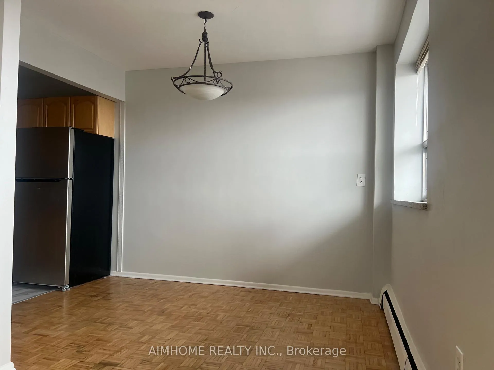 Photo 6 of Unit 603, 2095 Prospect Street, Burlington, Brant — HOMEH