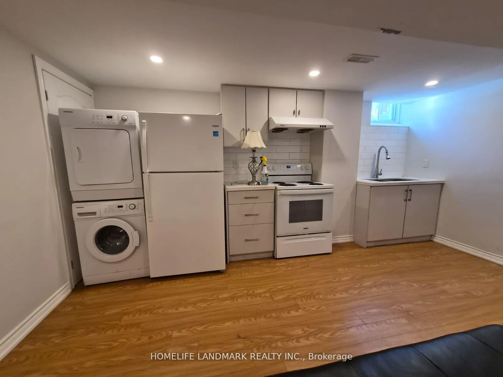 Photo 1 of 26 Catamaran Drive, Wasaga Beach — HOMEH