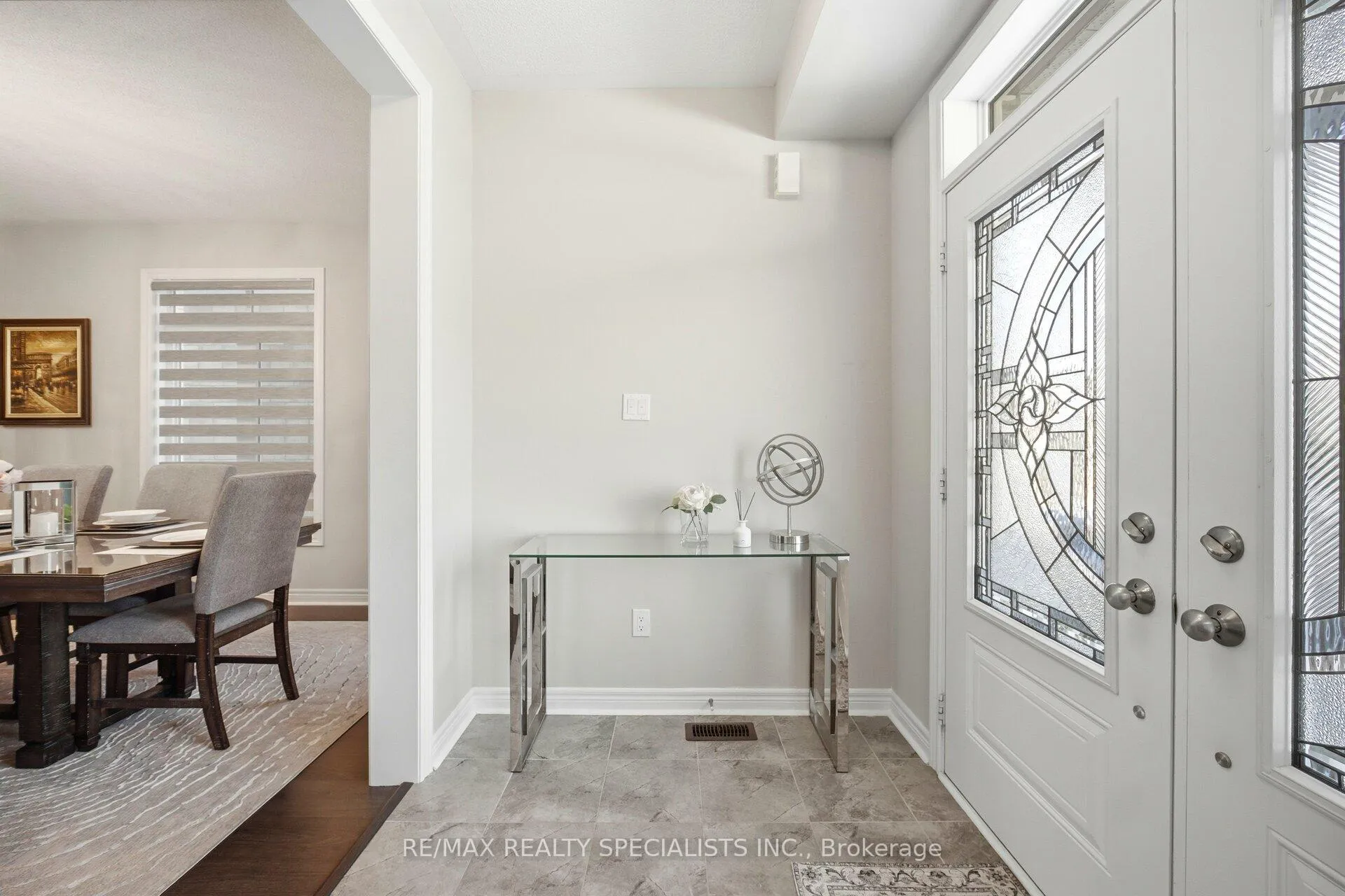 Photo 6 of 4 Oldham Avenue, Brant, Paris — HOMEH