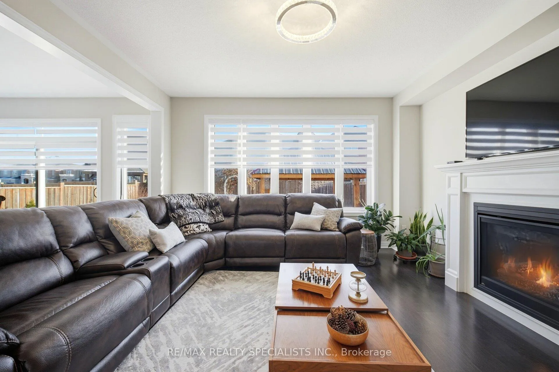 Photo 17 of 4 Oldham Avenue, Brant, Paris — HOMEH