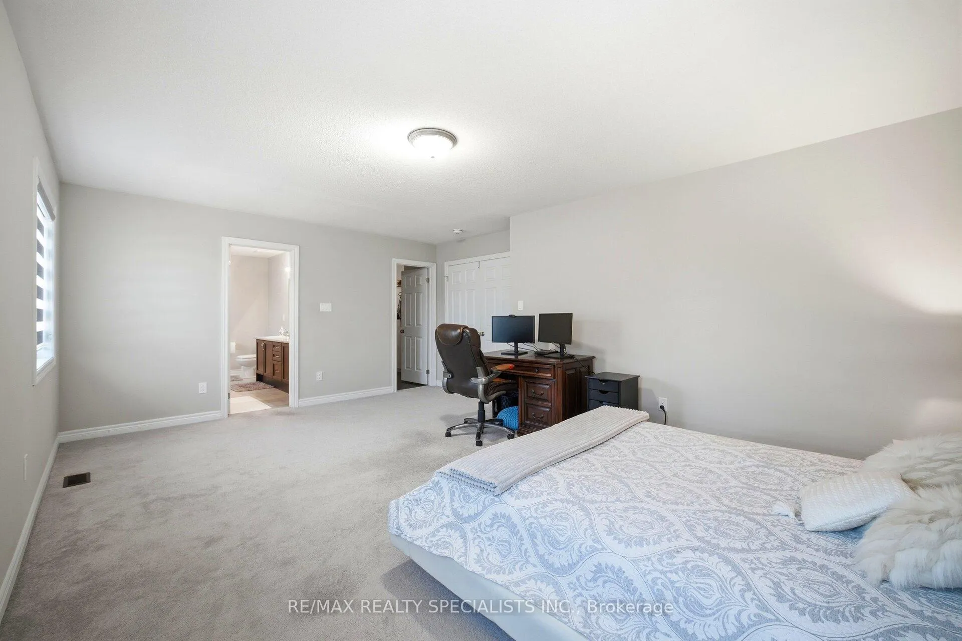 Photo 29 of 4 Oldham Avenue, Brant, Paris — HOMEH