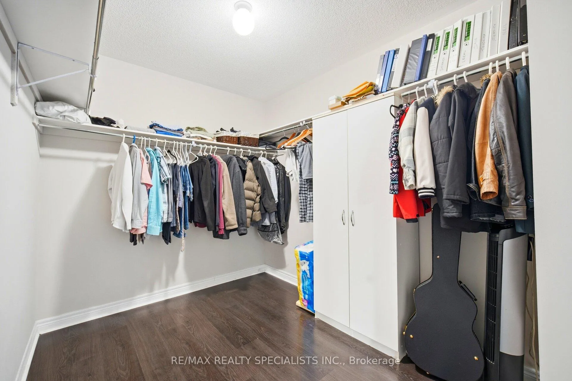 Photo 30 of 4 Oldham Avenue, Brant, Paris — HOMEH