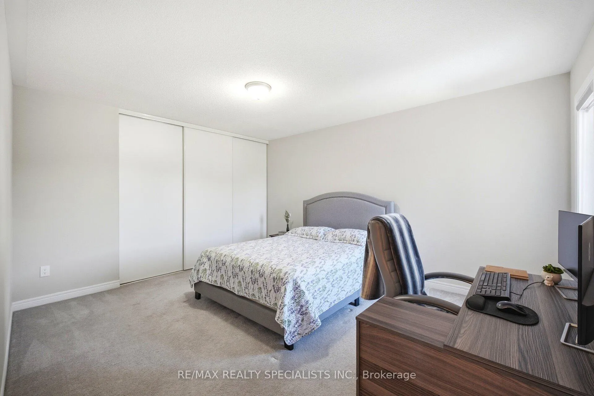 Photo 39 of 4 Oldham Avenue, Brant, Paris — HOMEH
