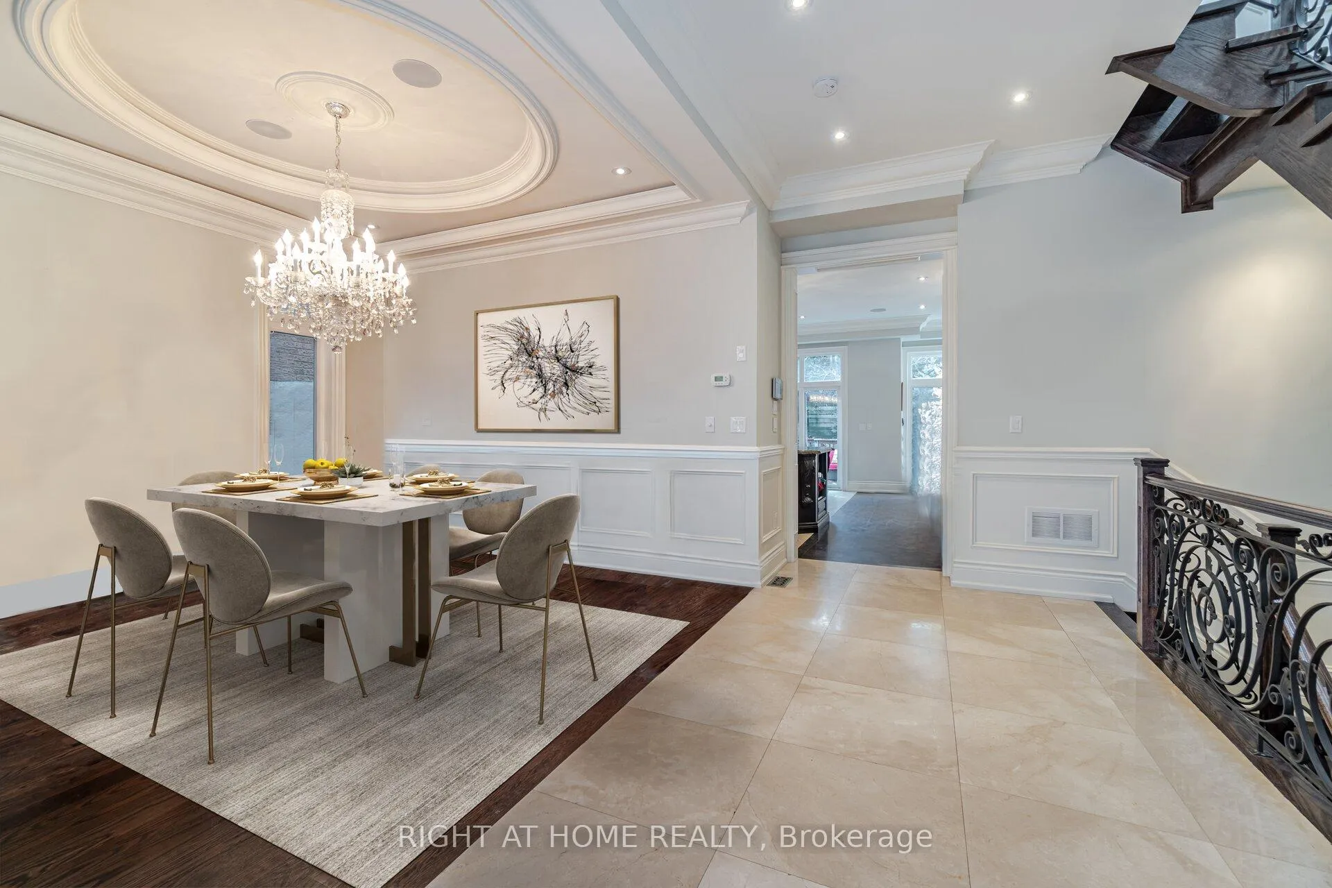 Photo 4 of 12 Walder Avenue, Toronto, Mount Pleasant East — HOMEH