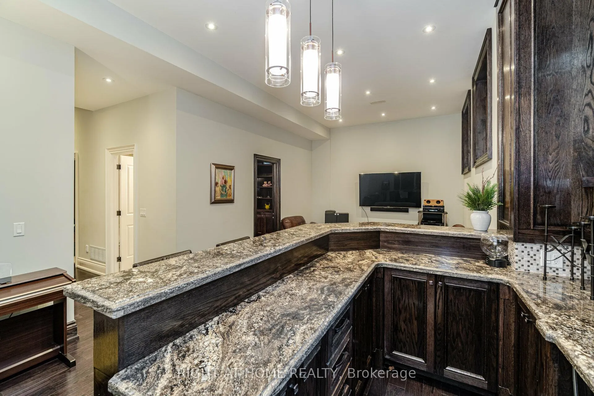 Photo 29 of 12 Walder Avenue, Toronto, Mount Pleasant East — HOMEH