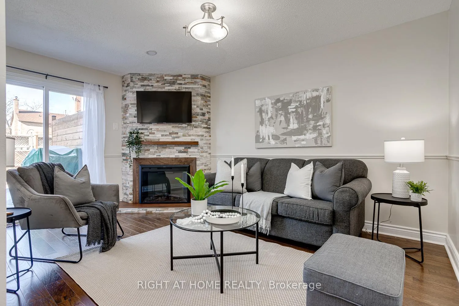 Photo 13 of 606 Chiron Crescent, Pickering, Amberlea — HOMEH