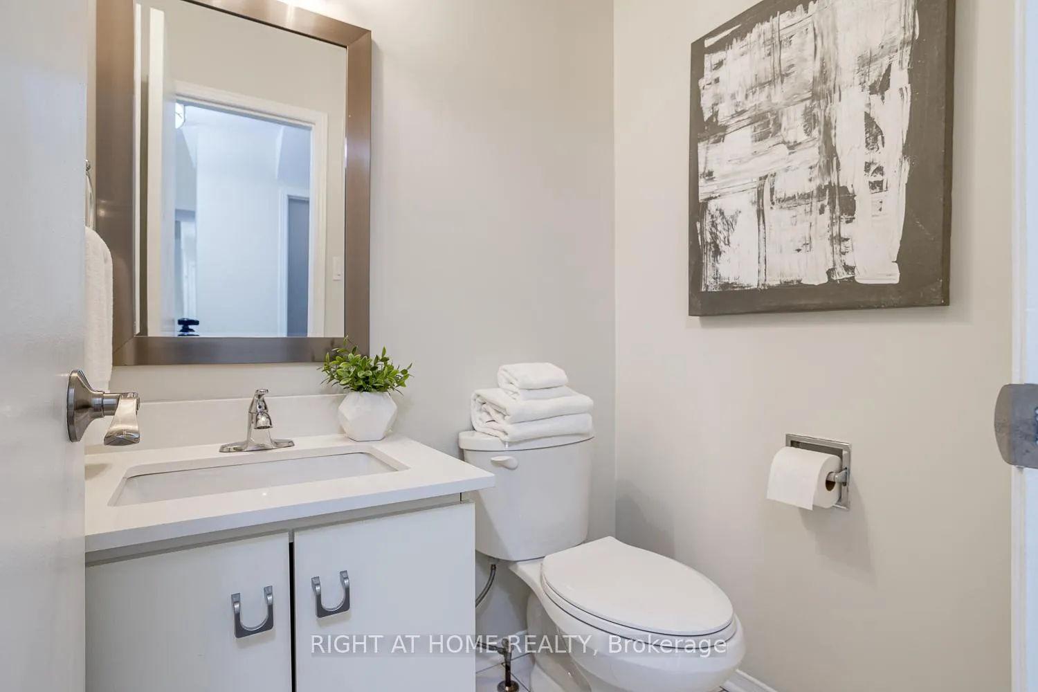 Photo 14 of 606 Chiron Crescent, Pickering, Amberlea — HOMEH