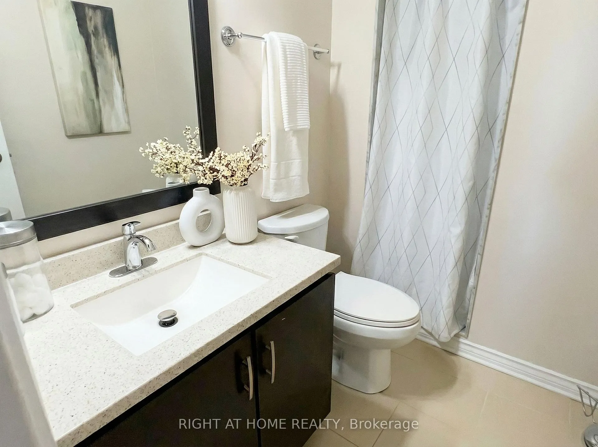 Photo 18 of 606 Chiron Crescent, Pickering, Amberlea — HOMEH
