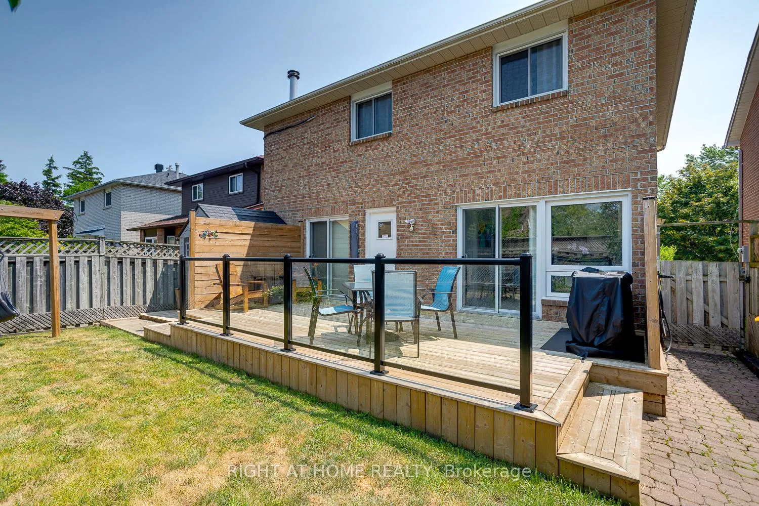 Photo 30 of 606 Chiron Crescent, Pickering, Amberlea — HOMEH