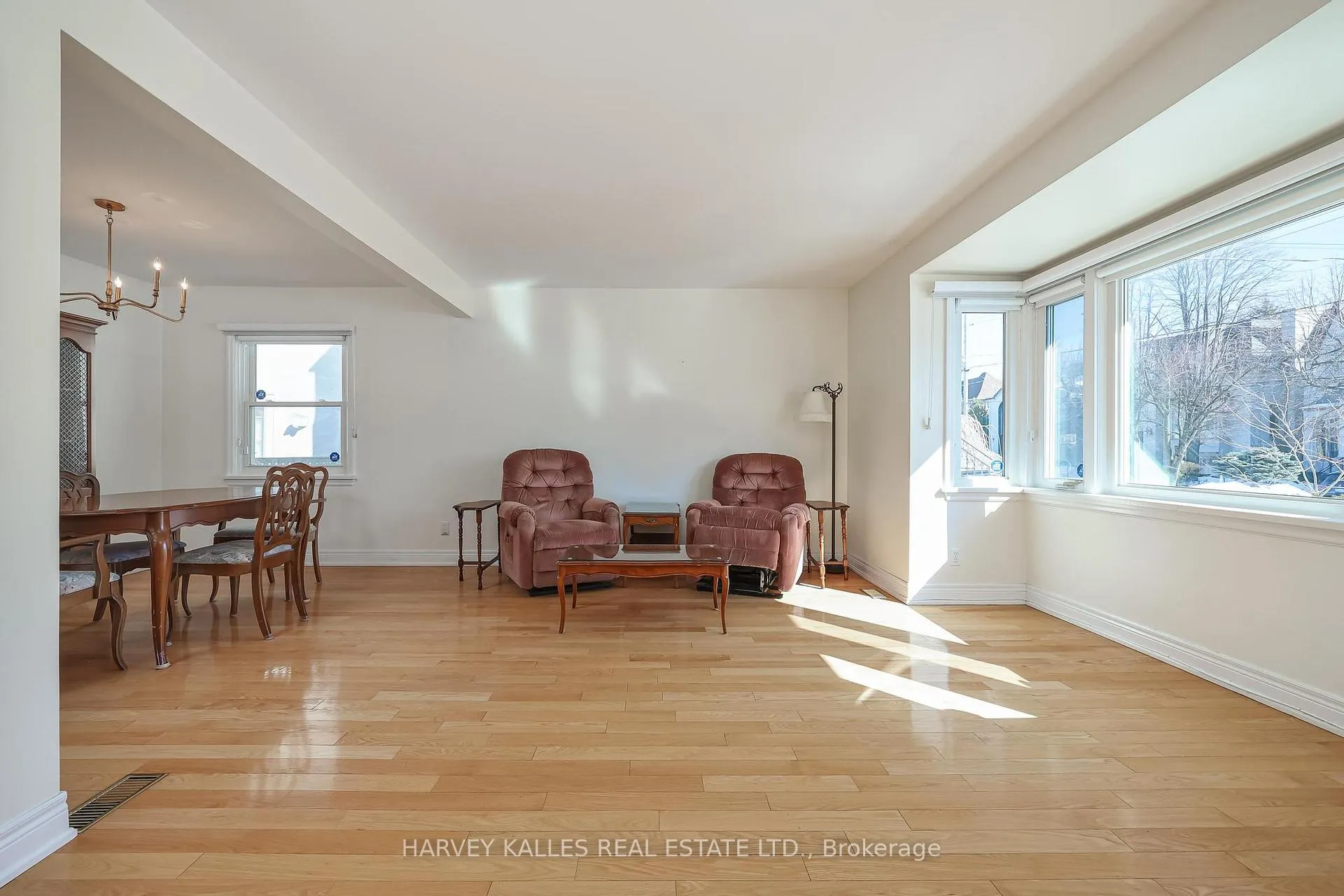 Photo 10 of 380 Brooke Avenue, Toronto, Bedford Park-Nortown — HOMEH