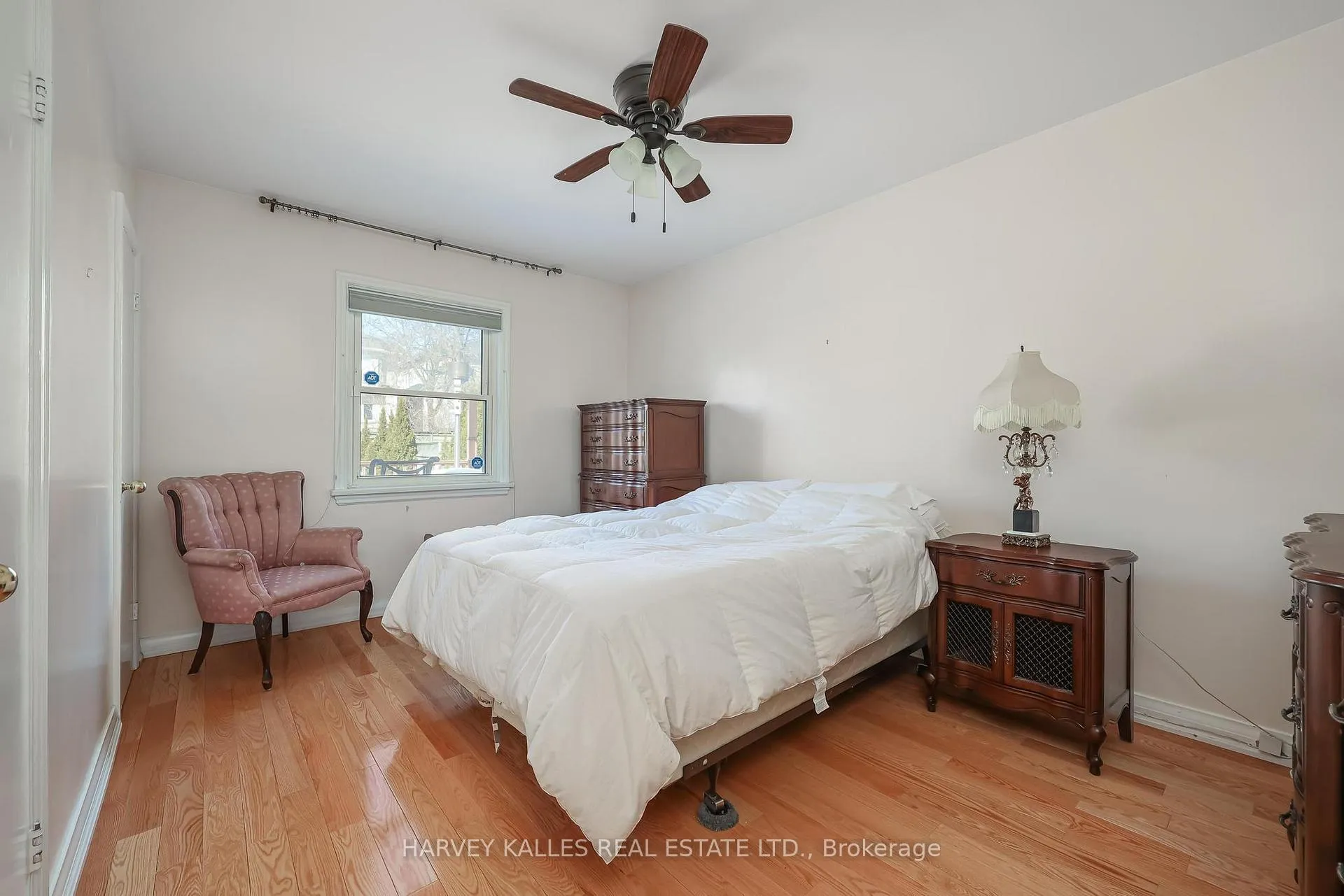 Photo 11 of 380 Brooke Avenue, Toronto, Bedford Park-Nortown — HOMEH
