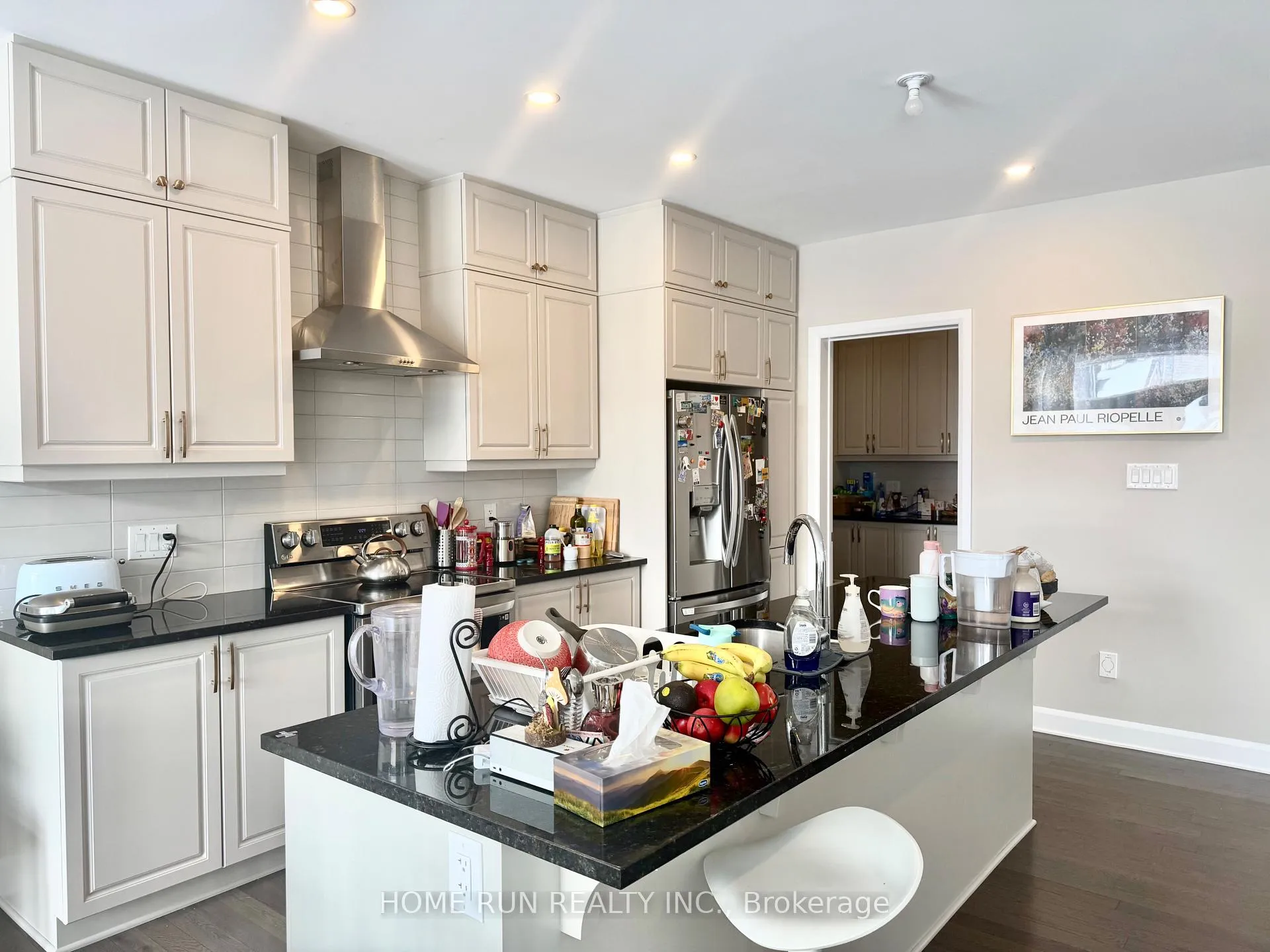Photo 11 of 338 Barrett Farm Drive, Ottawa, Blossom Park/Kemp Park/Findlay Creek — HOMEH