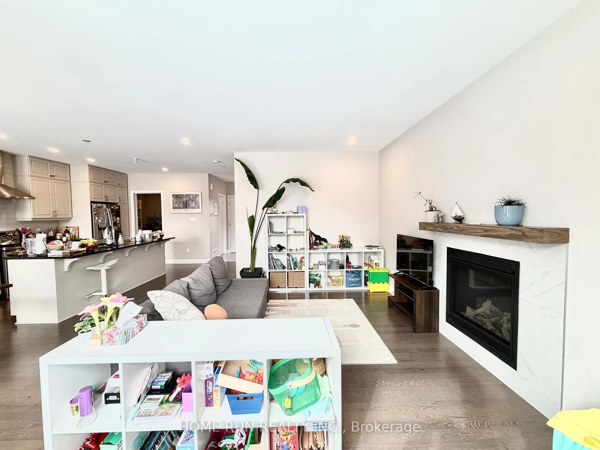 Photo 18 of 338 Barrett Farm Drive, Ottawa, Blossom Park/Kemp Park/Findlay Creek — HOMEH