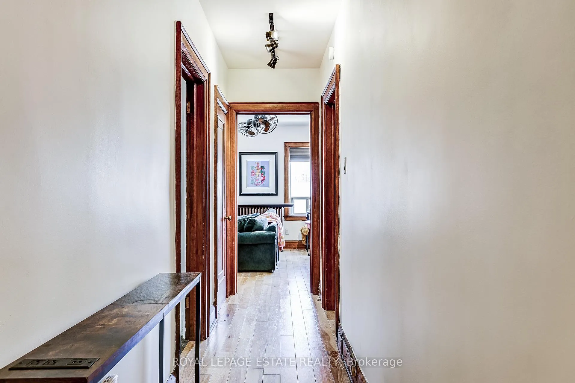 Photo 4 of Unit 6, 922 Bathurst Street, Toronto, The Annex — HOMEH
