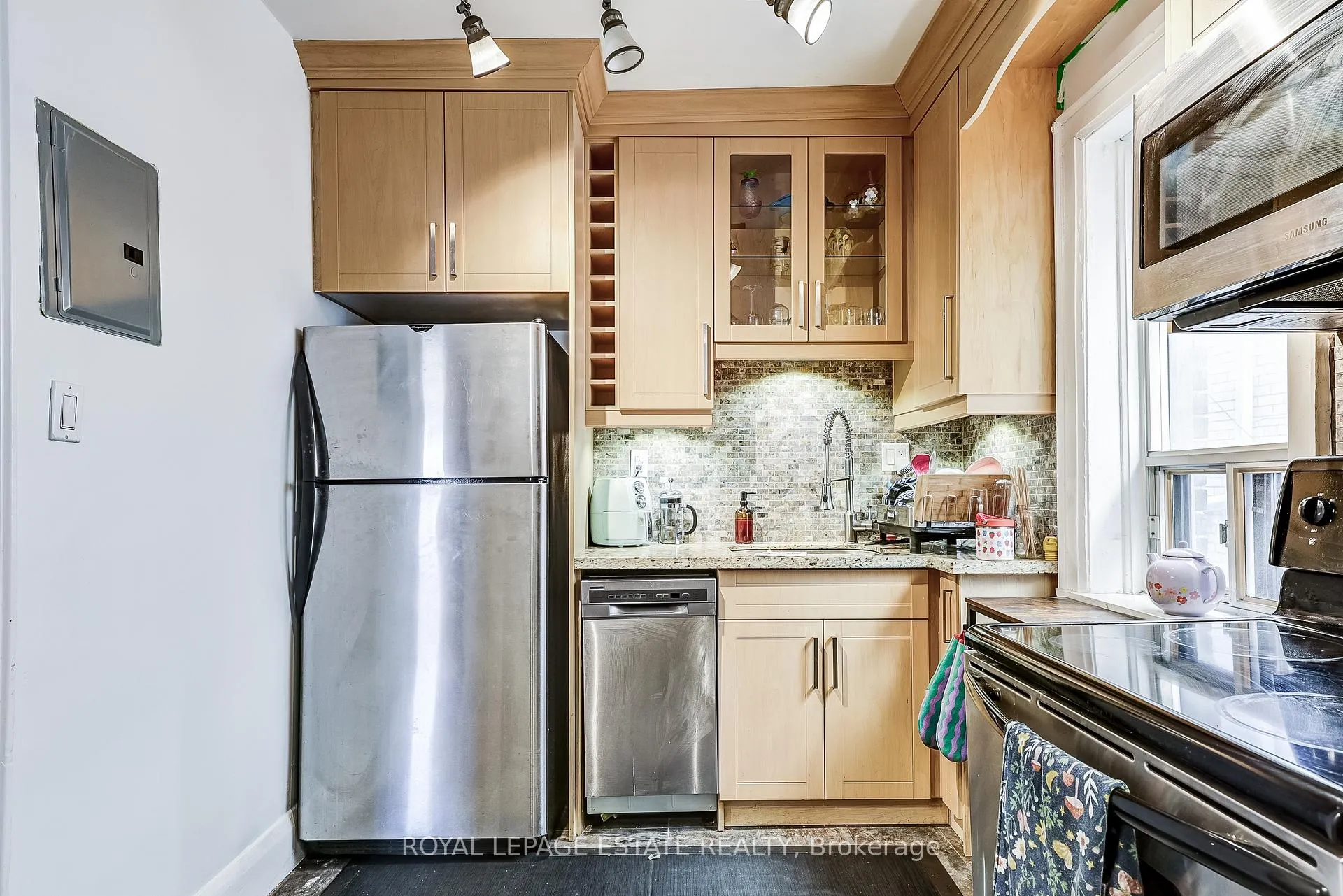 Photo 12 of Unit 6, 922 Bathurst Street, Toronto, The Annex — HOMEH