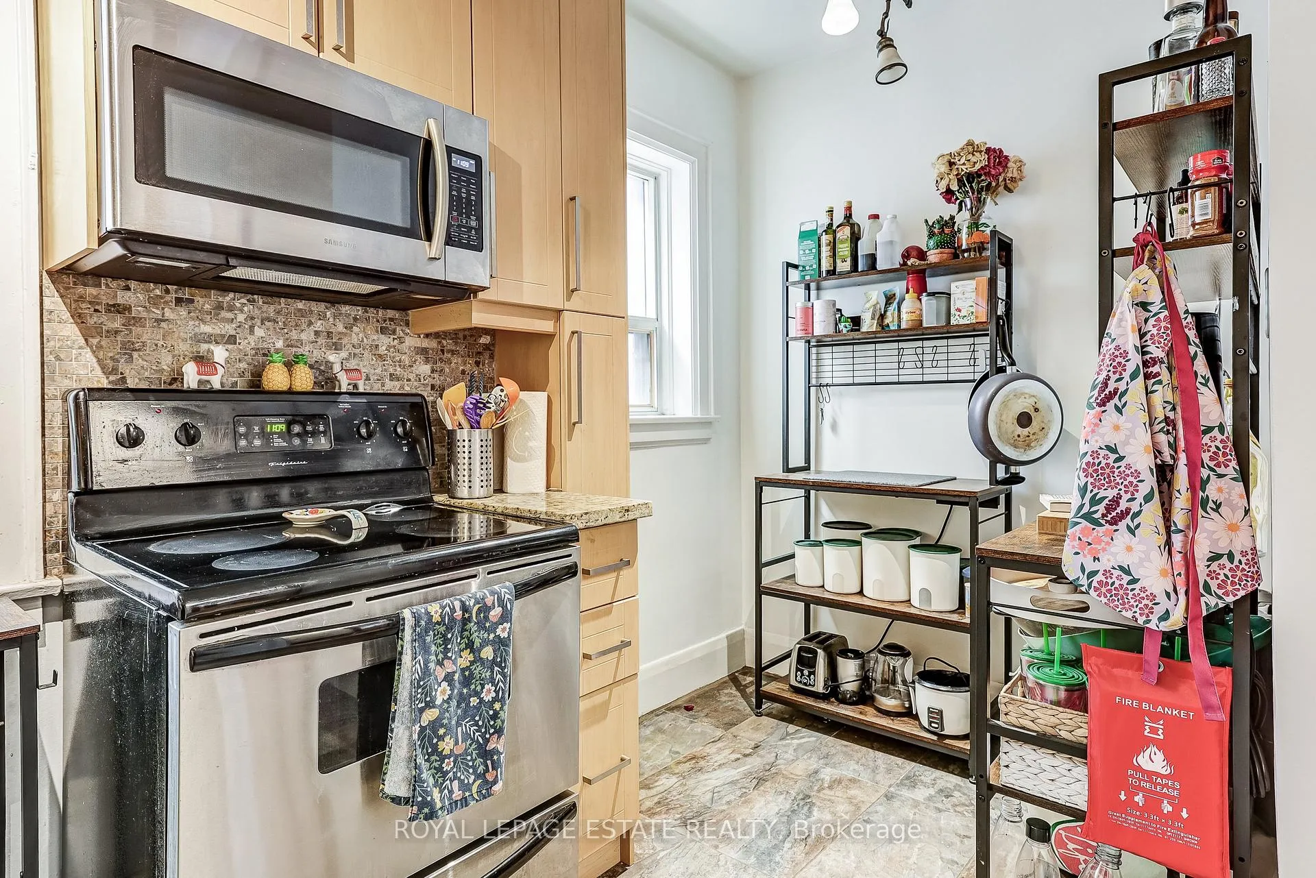 Photo 13 of Unit 6, 922 Bathurst Street, Toronto, The Annex — HOMEH