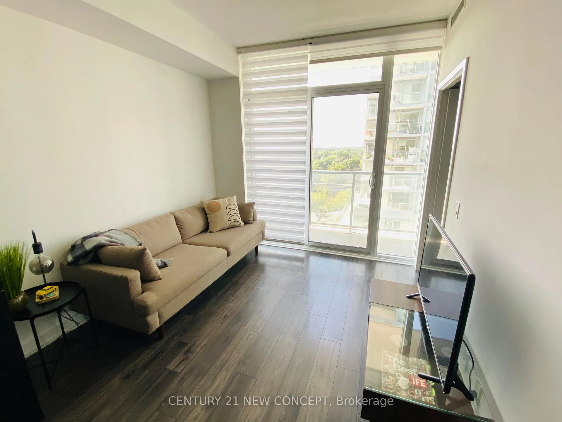 Photo 3 of Unit 901, 33 Helendale Avenue, Toronto, Yonge-Eglinton — HOMEH