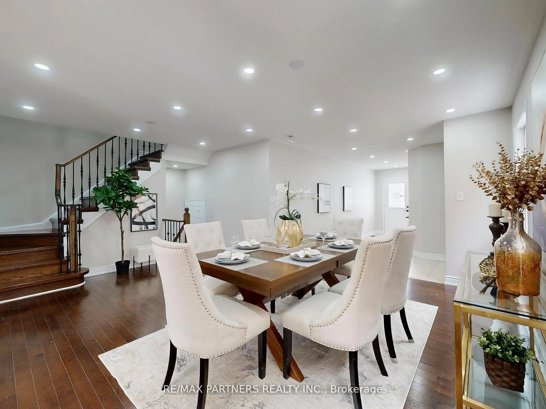 Photo 20 of 49 Charles Sturdy Road, Markham, Berczy — HOMEH