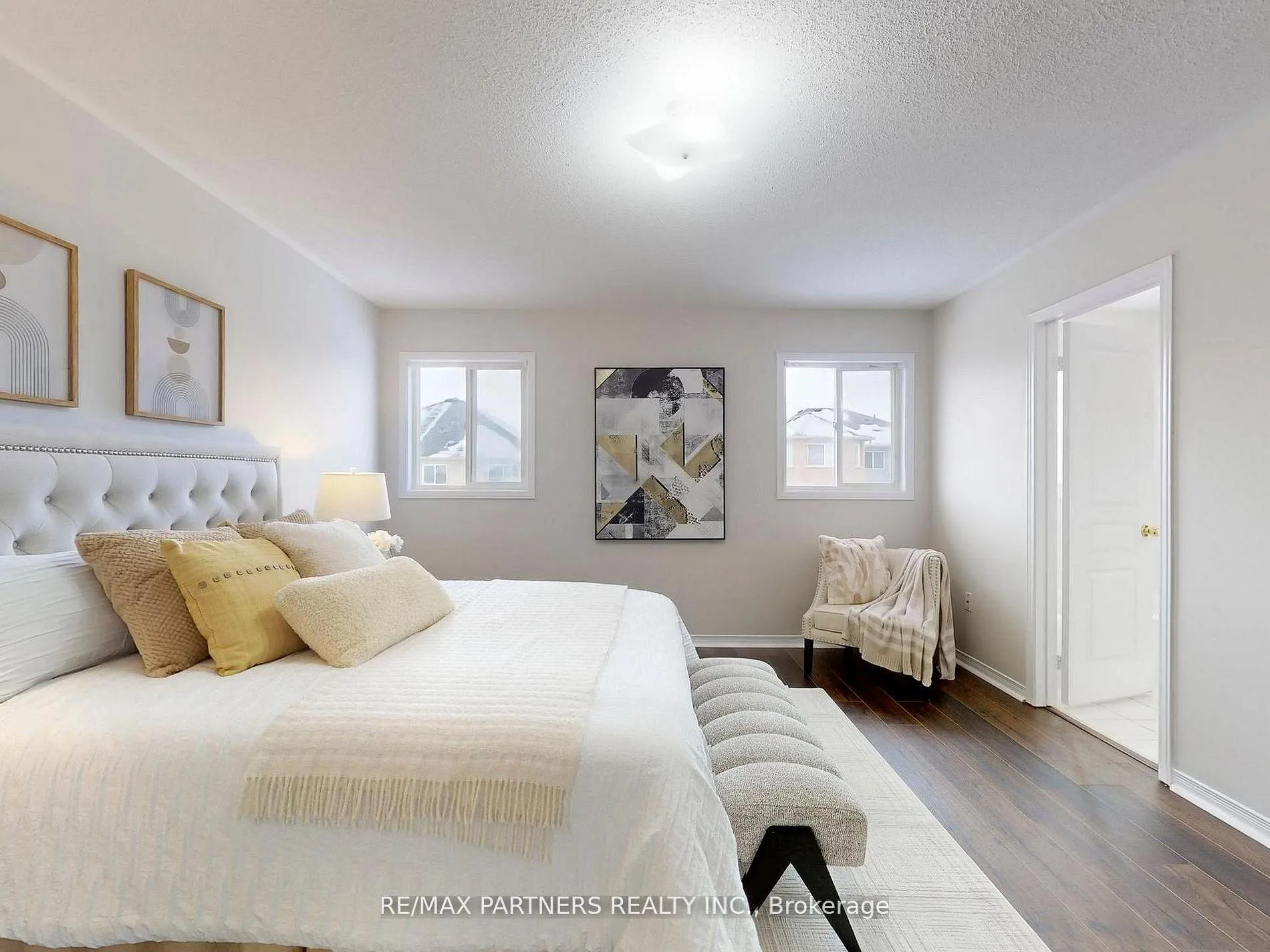 Photo 27 of 49 Charles Sturdy Road, Markham, Berczy — HOMEH