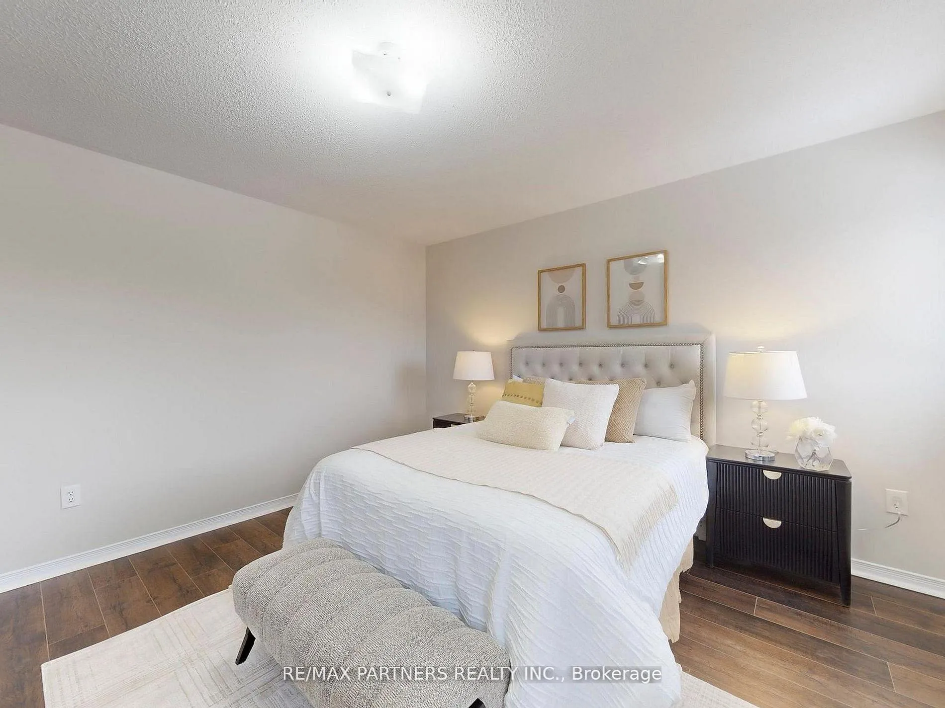 Photo 28 of 49 Charles Sturdy Road, Markham, Berczy — HOMEH