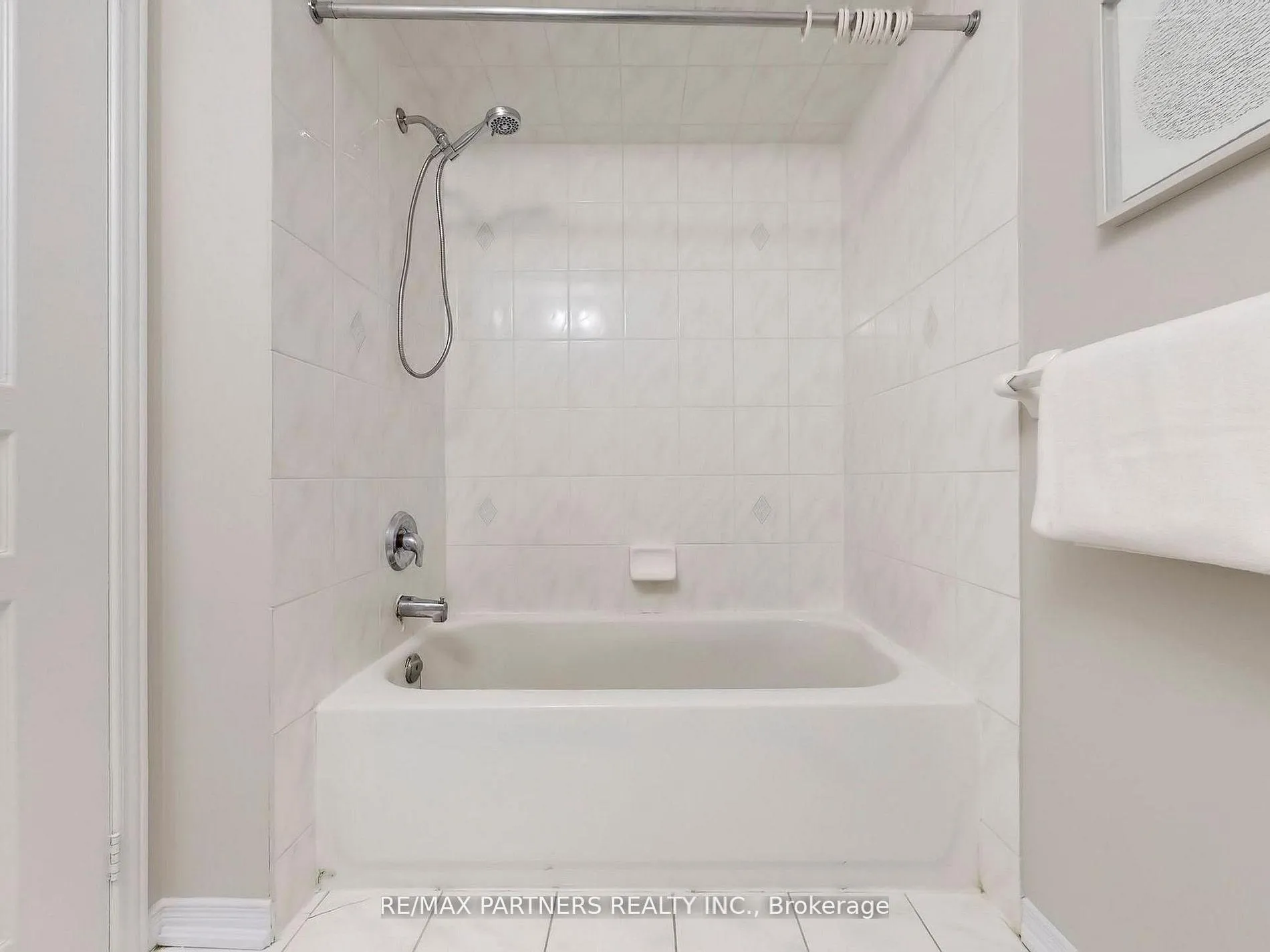 Photo 44 of 49 Charles Sturdy Road, Markham, Berczy — HOMEH