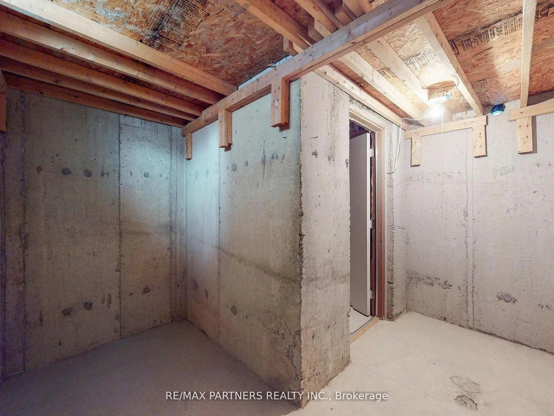 Photo 47 of 49 Charles Sturdy Road, Markham, Berczy — HOMEH