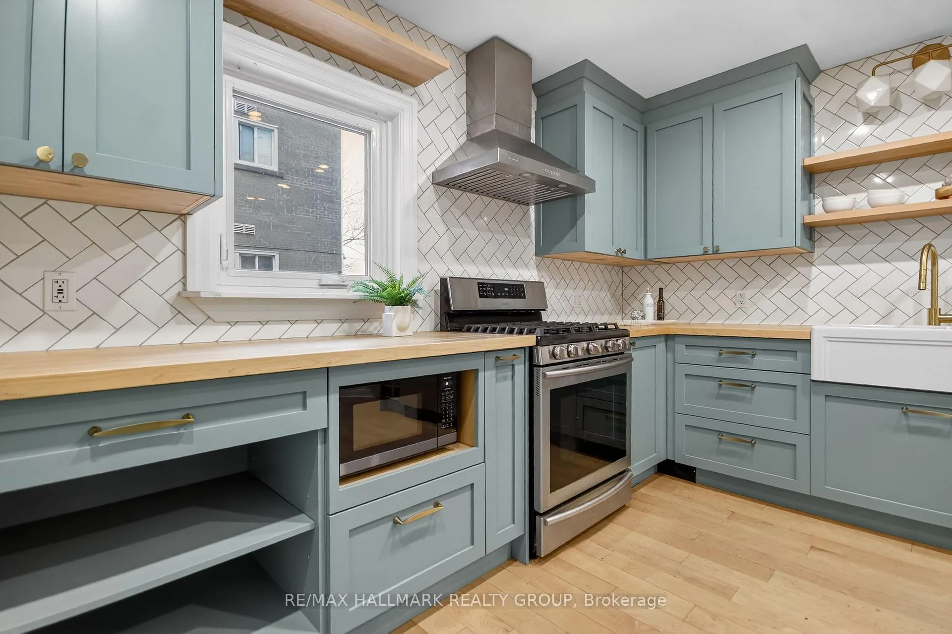 Photo 12 of 4 Lower Charlotte Street, Ottawa, Lower Town — HOMEH