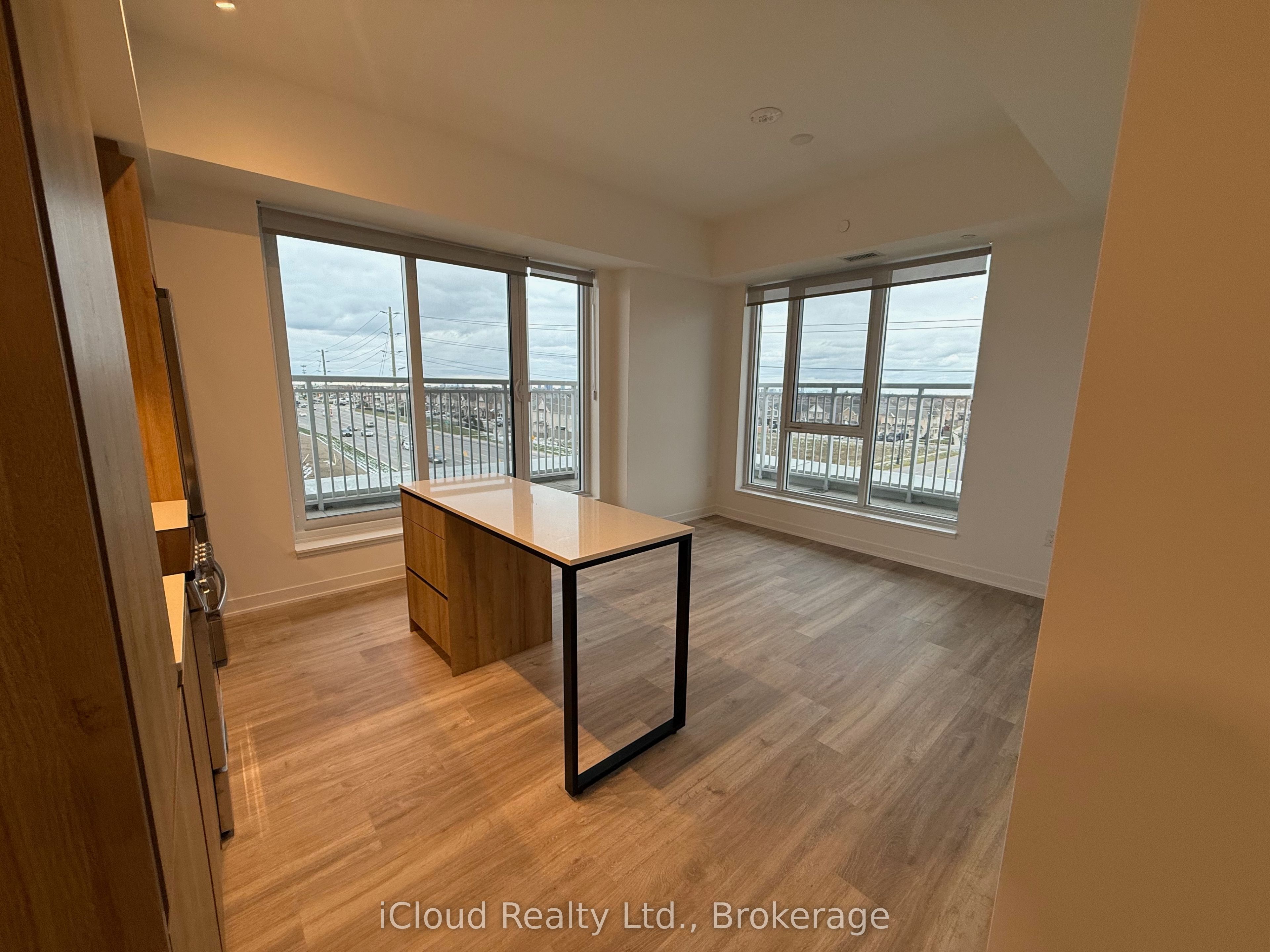 Photo 9 of Unit 405, 10 All Nations Drive, Brampton, Northwest Brampton — HOMEH