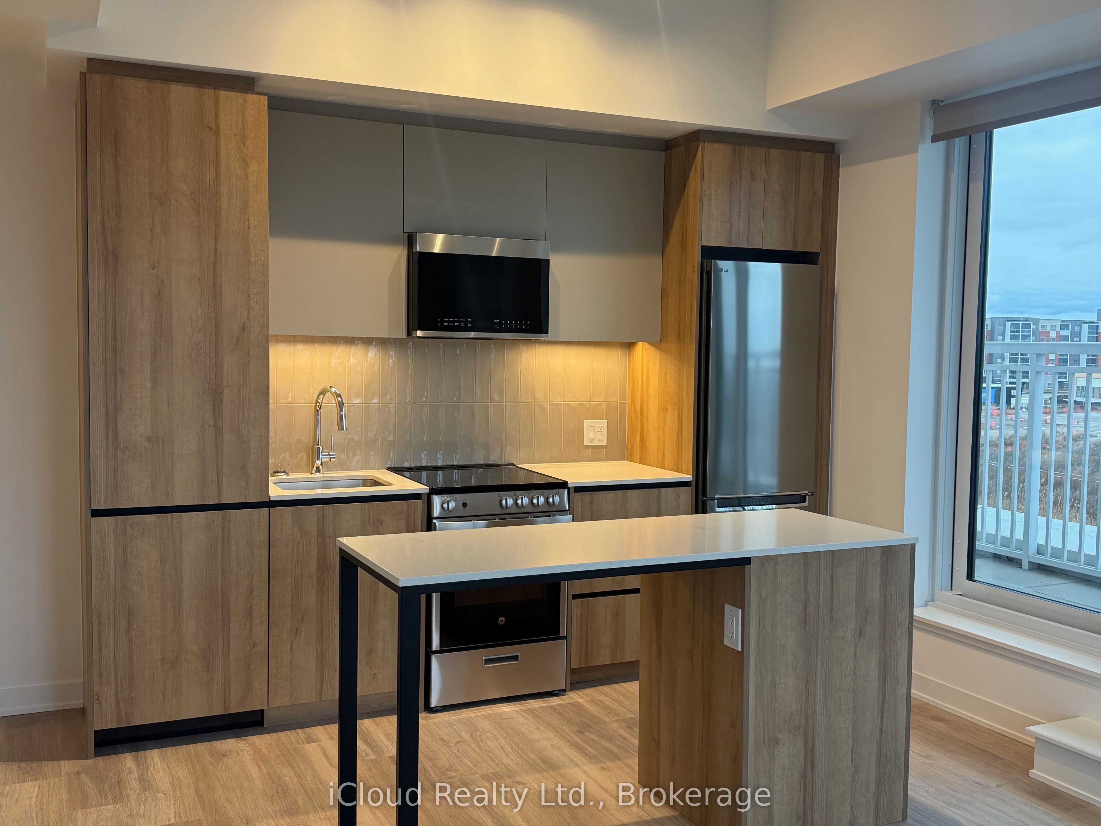 Photo 1 of Unit 405, 10 All Nations Drive, Brampton, Northwest Brampton — HOMEH