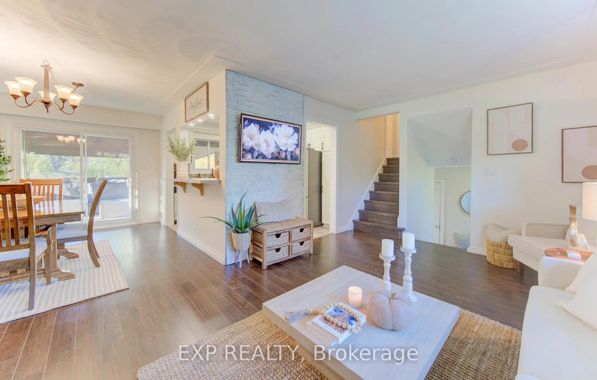 Photo 16 of 36 Blackfriars Place, Kitchener — HOMEH