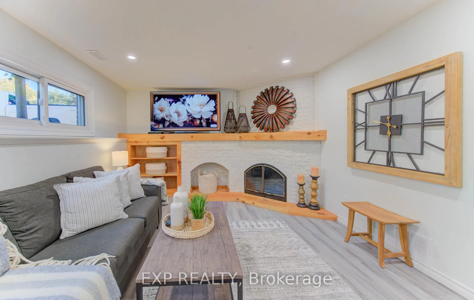 Photo 37 of 36 Blackfriars Place, Kitchener — HOMEH