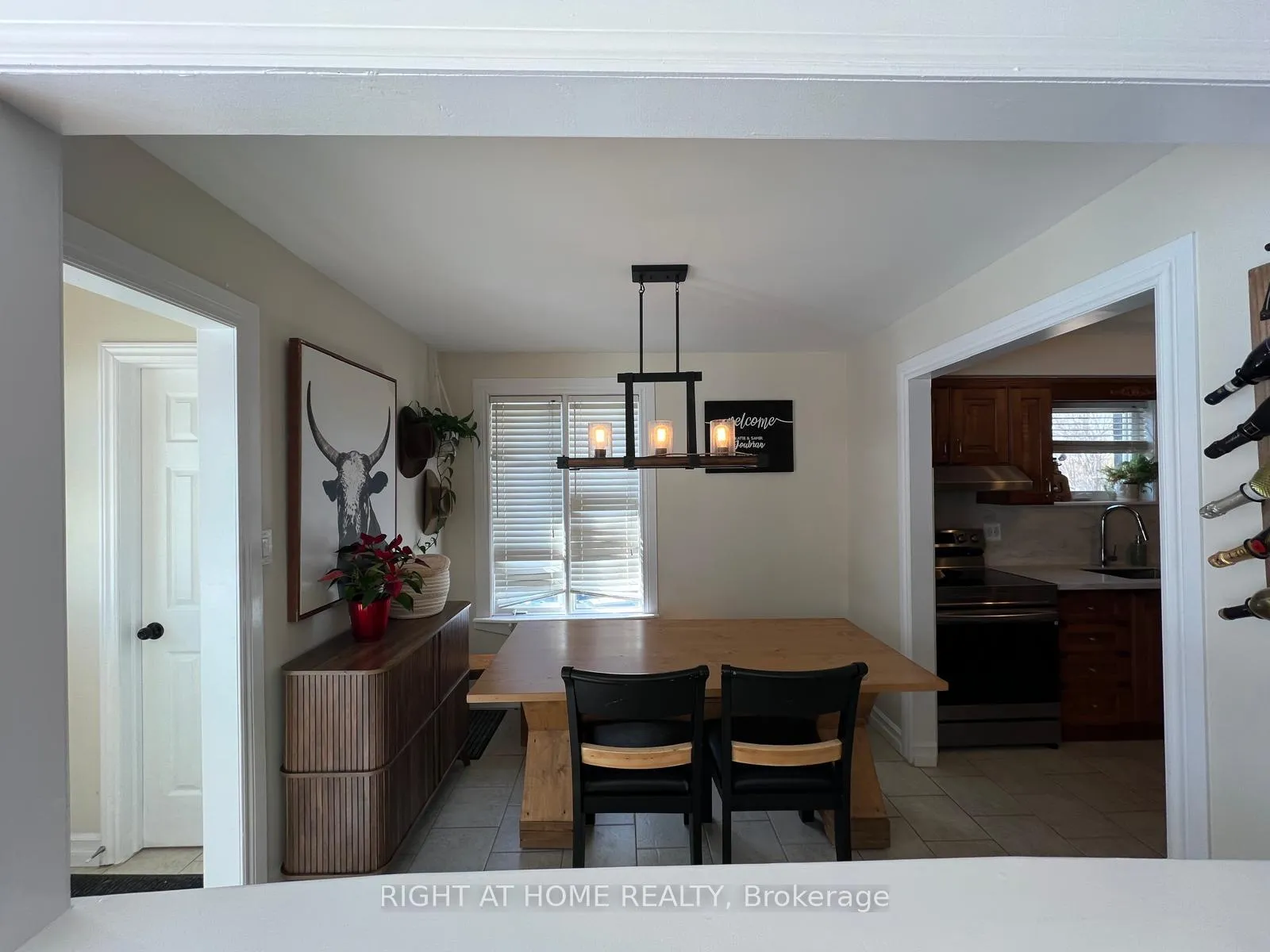 Photo 12 of 45 Newstead Crescent, Brampton, Madoc — HOMEH