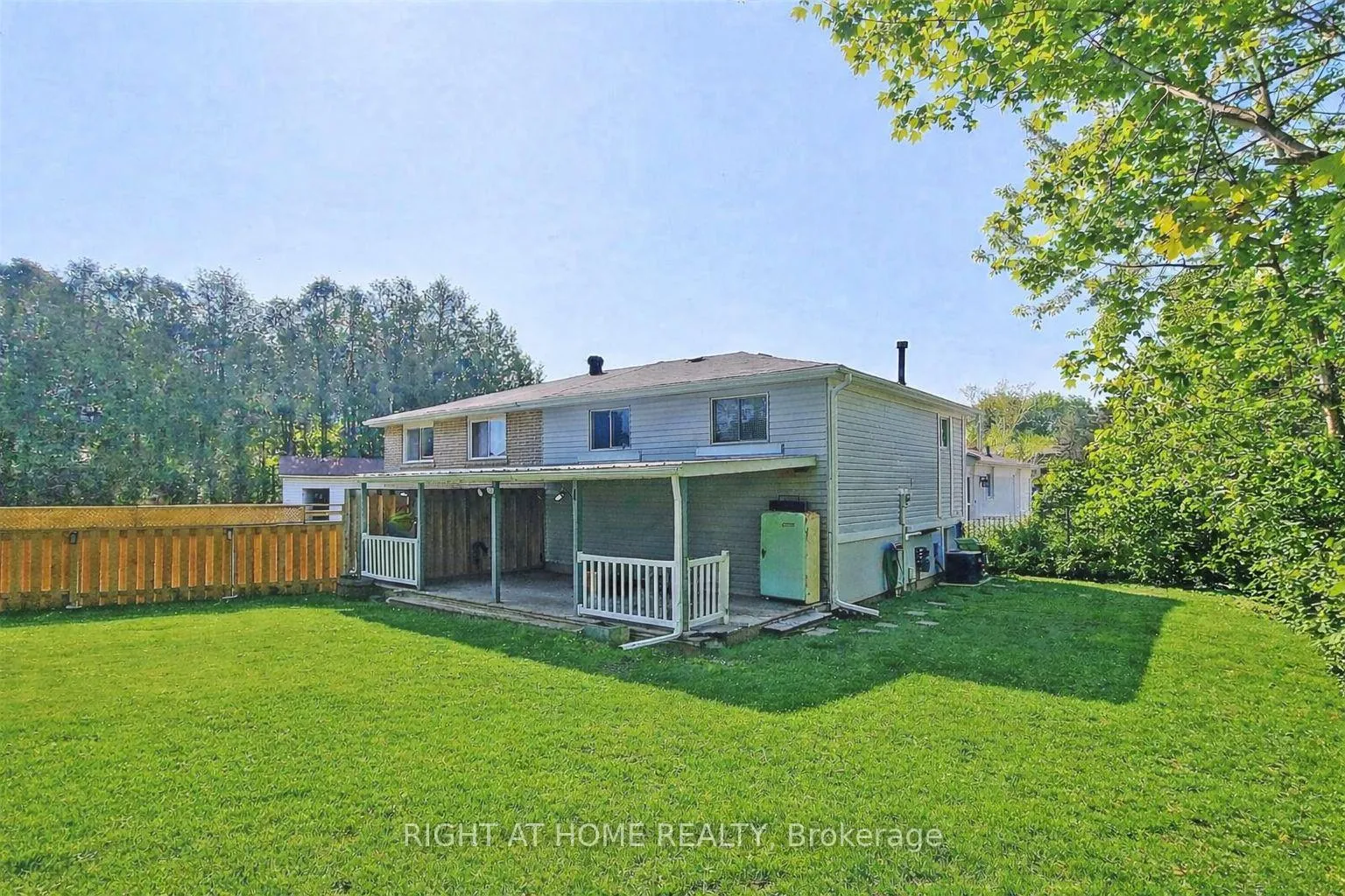 Photo 22 of 45 Newstead Crescent, Brampton, Madoc — HOMEH