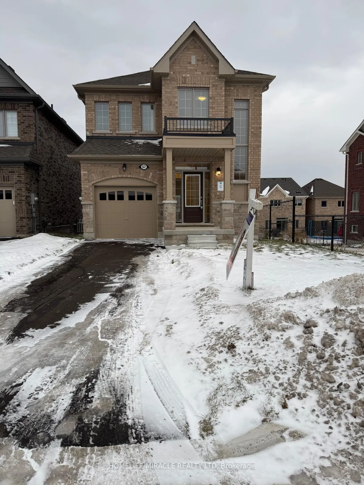 Photo 1 of 57 North Garden Boulevard, Scugog, Port Perry — HOMEH