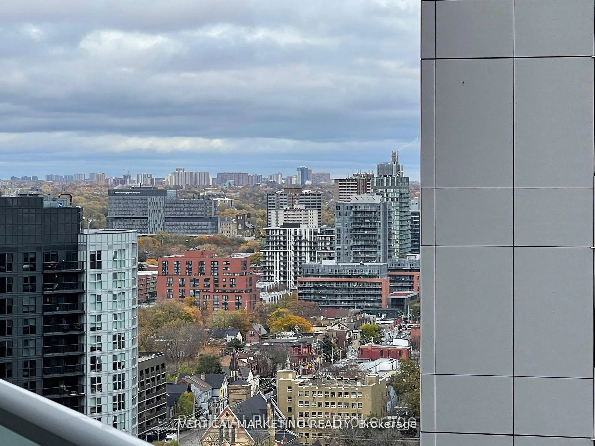 Photo 18 of Unit 2404, 77 Mutual Street, Toronto, Church-Yonge Corridor — HOMEH