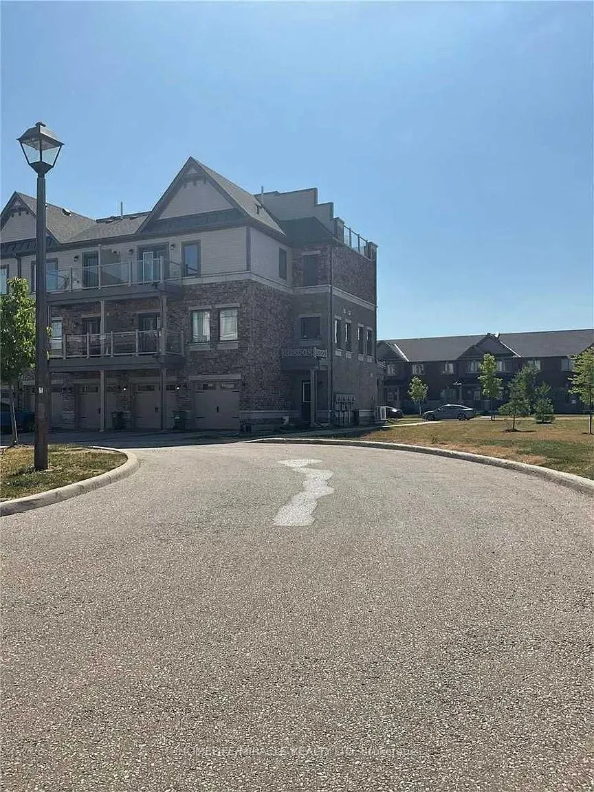 Photo 3 of Unit 42, 39 Kay Crescent, Guelph, Pineridge/Westminster Woods — HOMEH