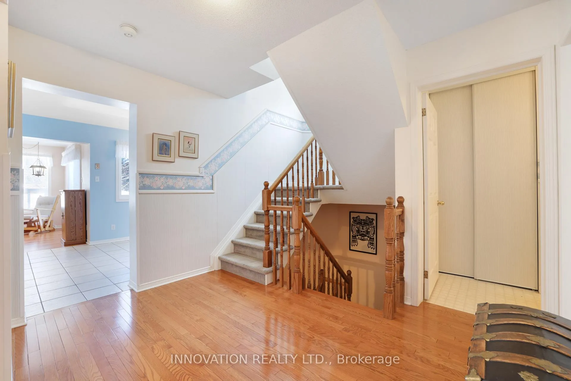 Photo 5 of 31 Silver Horse Crescent, Ottawa, Kanata - Bridlewood — HOMEH