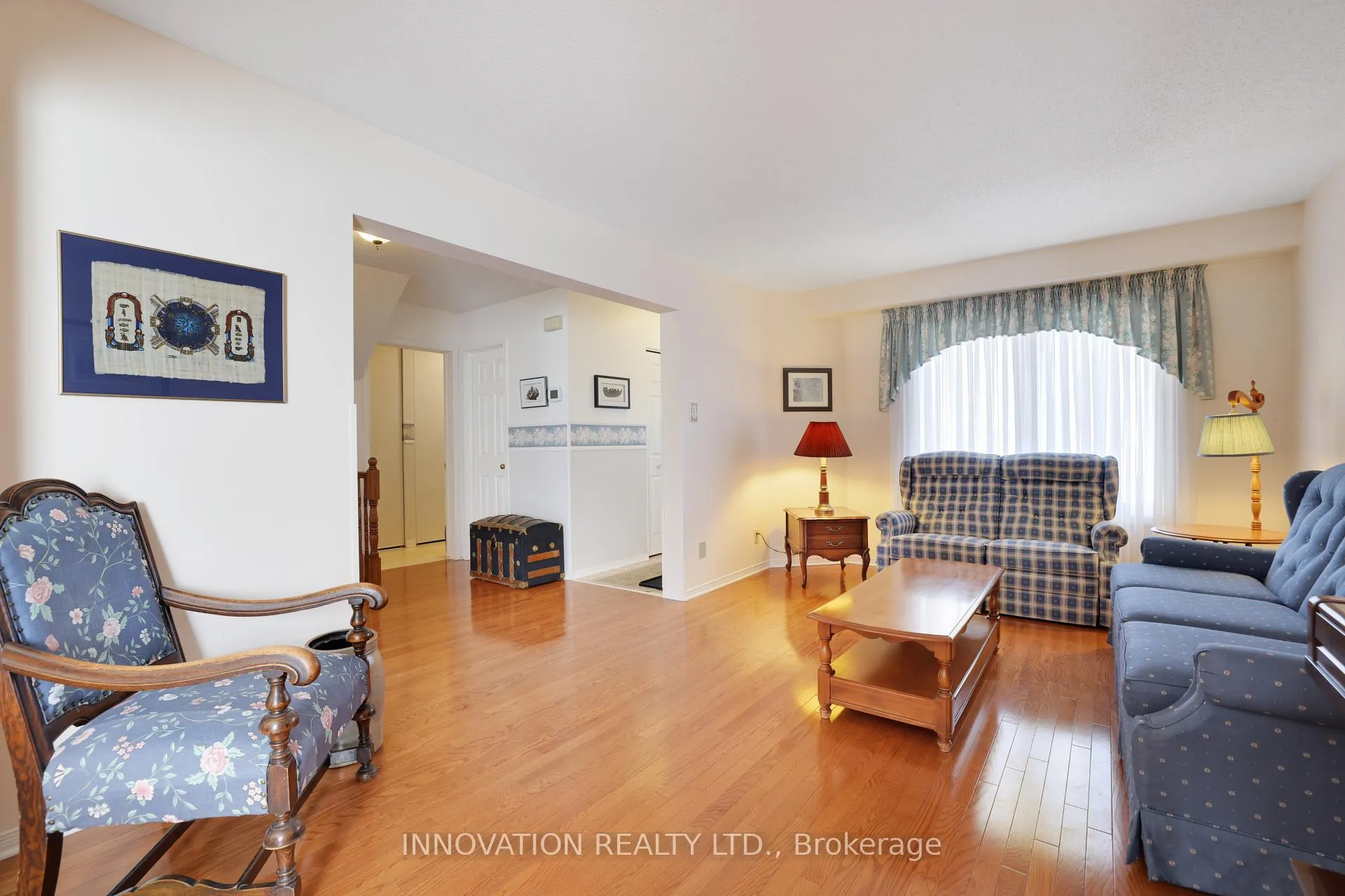 Photo 7 of 31 Silver Horse Crescent, Ottawa, Kanata - Bridlewood — HOMEH